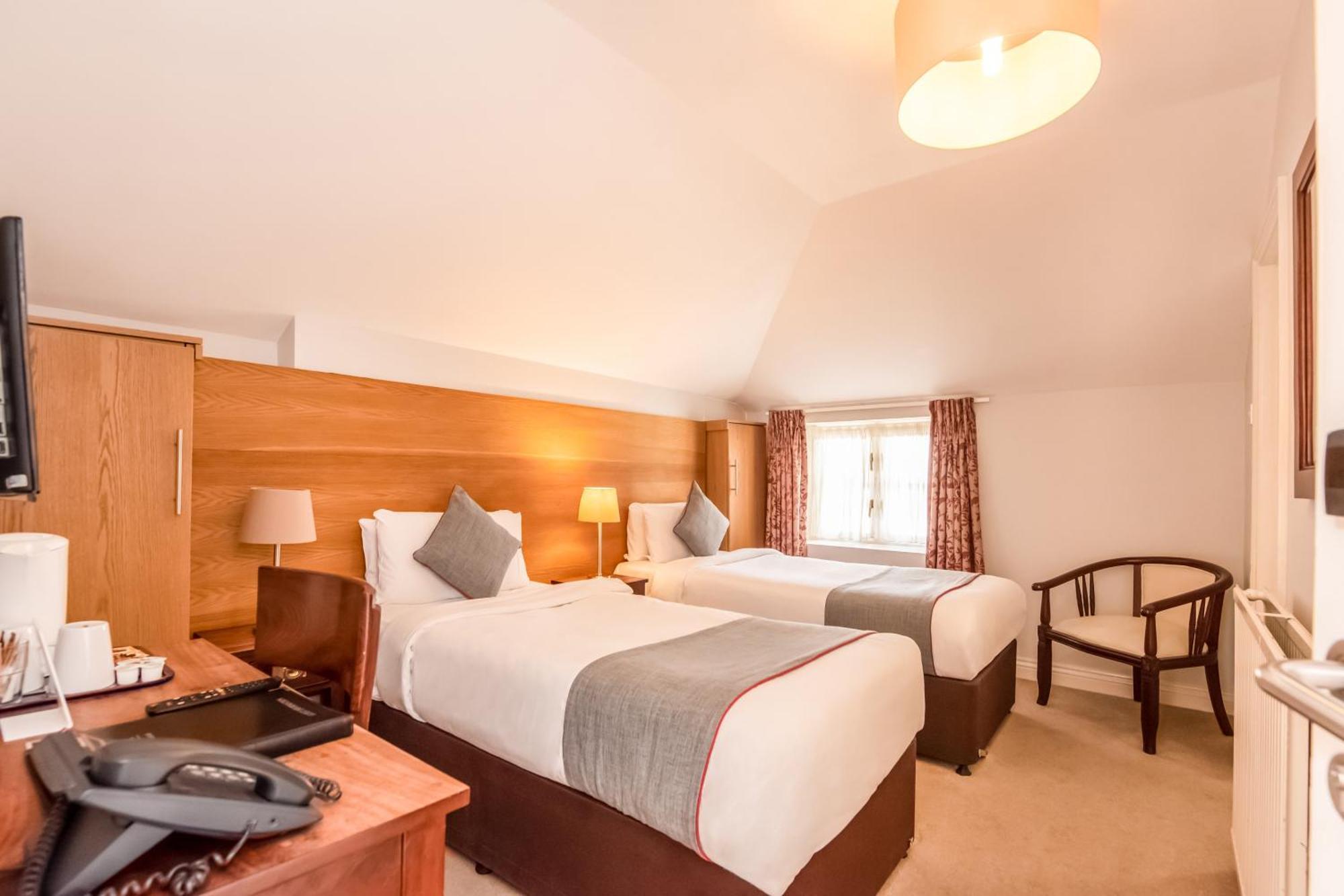 Standard Twin Room,1659470092:JPEG
