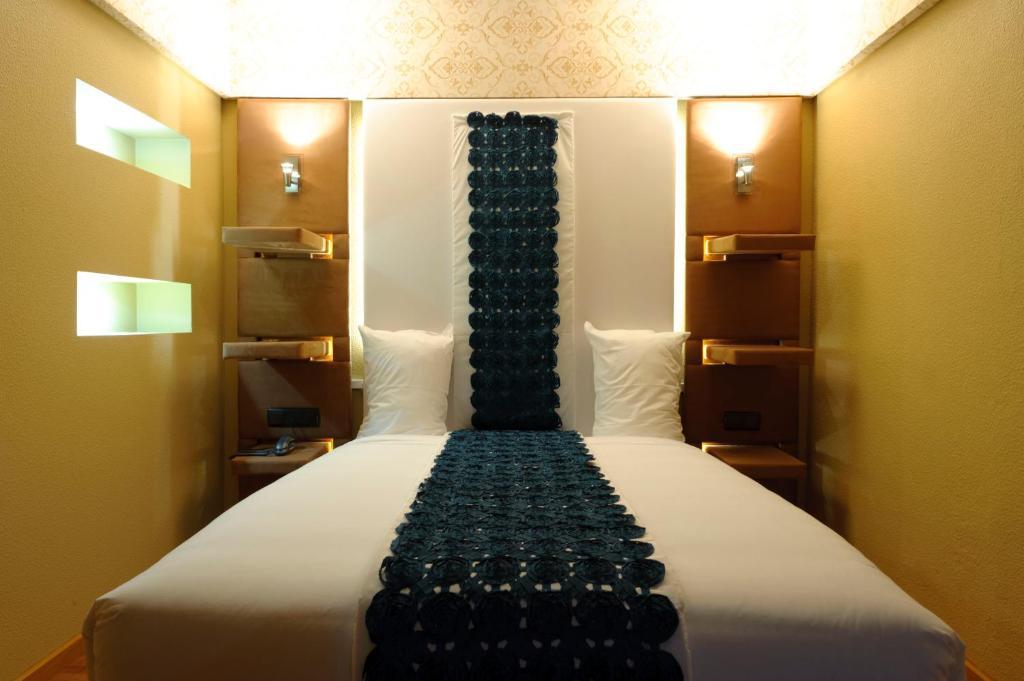 Quarto Familiar com Vista Rio e Castelo