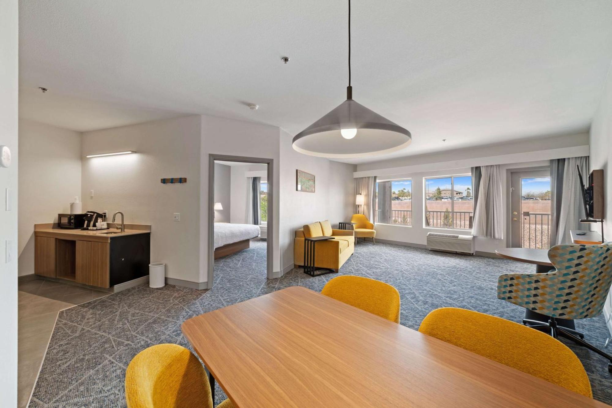 One Bedroom King Suite with Balcony