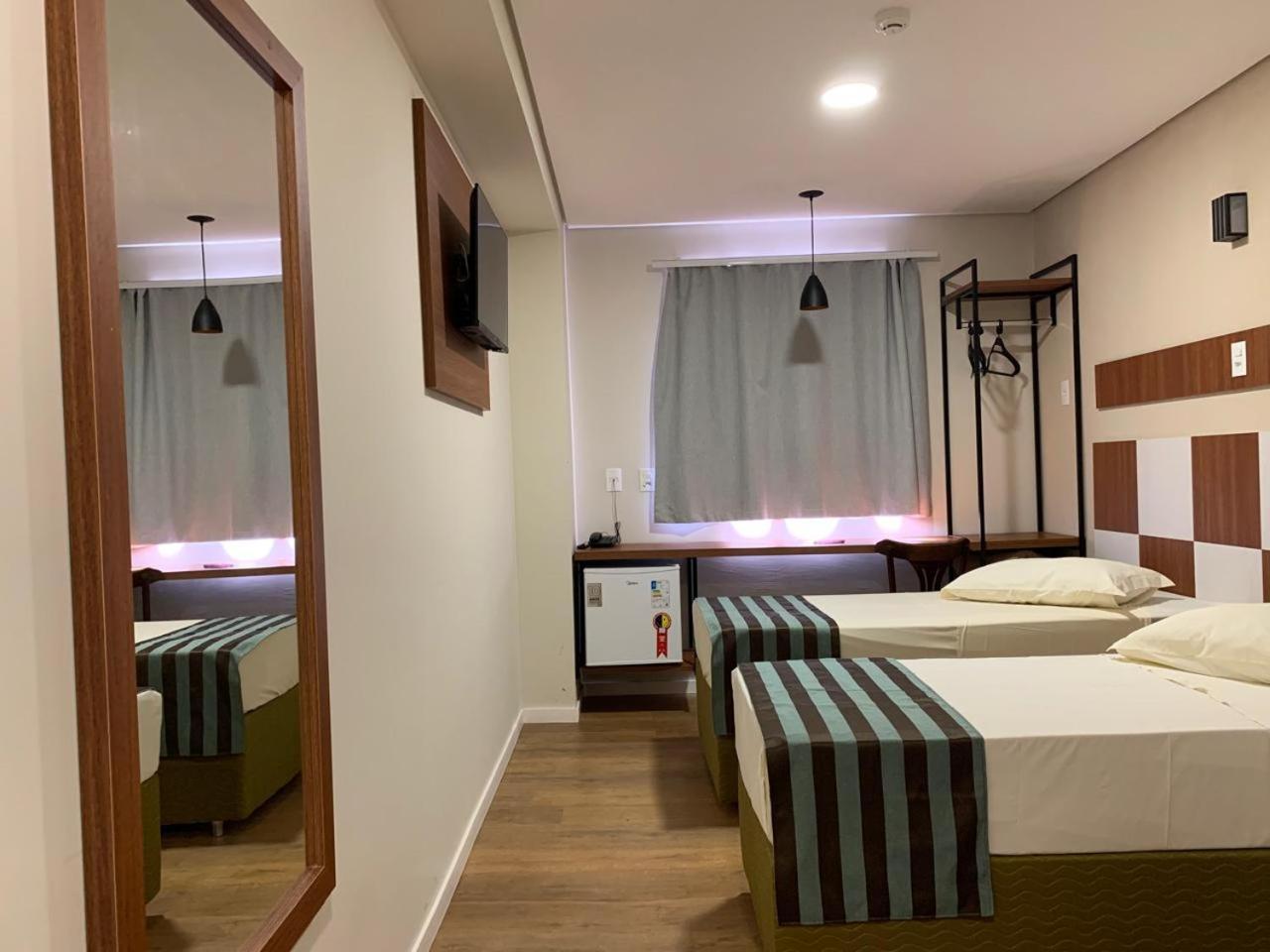 Quarto Duplo