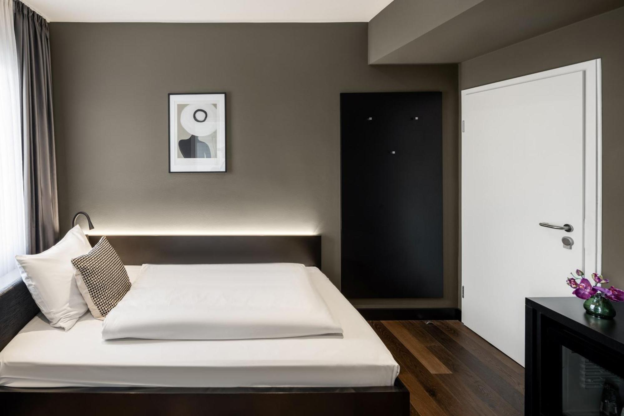 Cozy Single,1665397458:JPEG