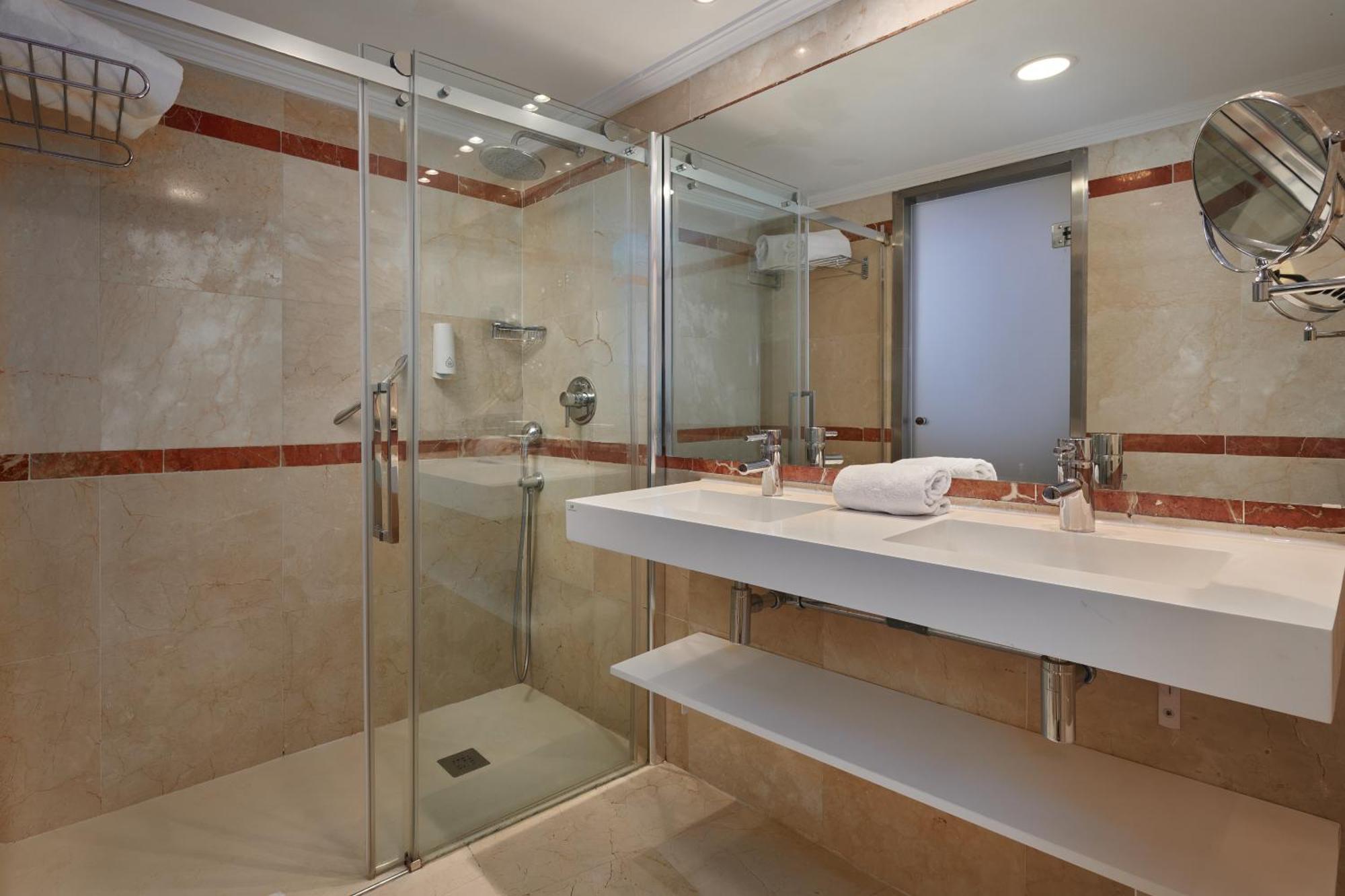 Junior Suite mit Meerblick (2 Erwachsene)
