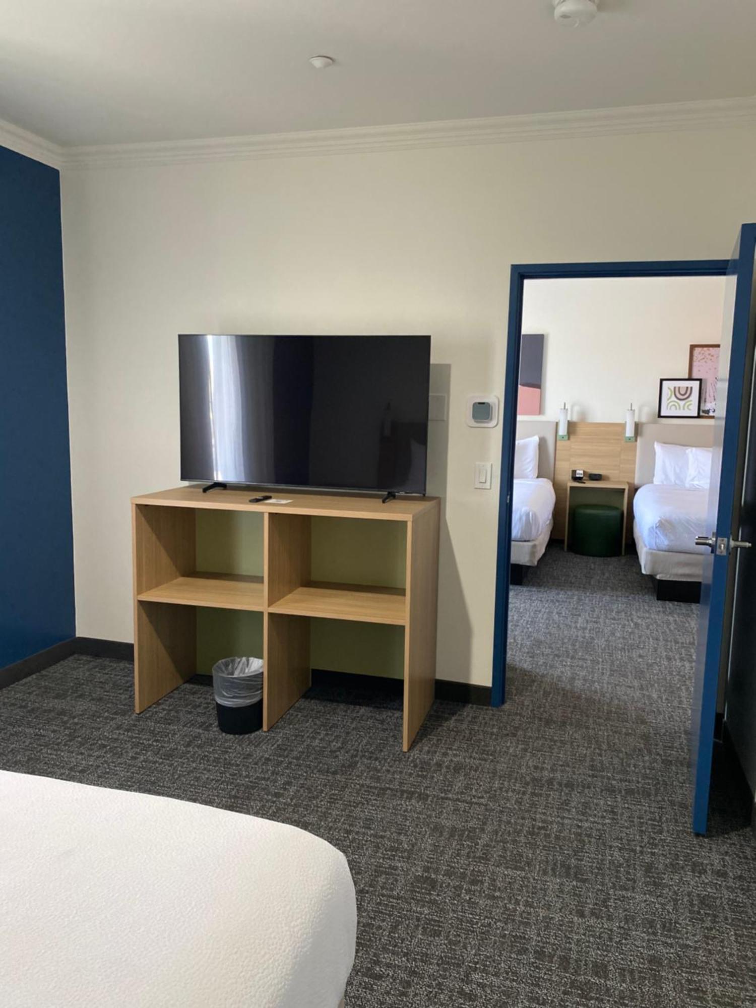 Queen Suite with Three Queen Beds