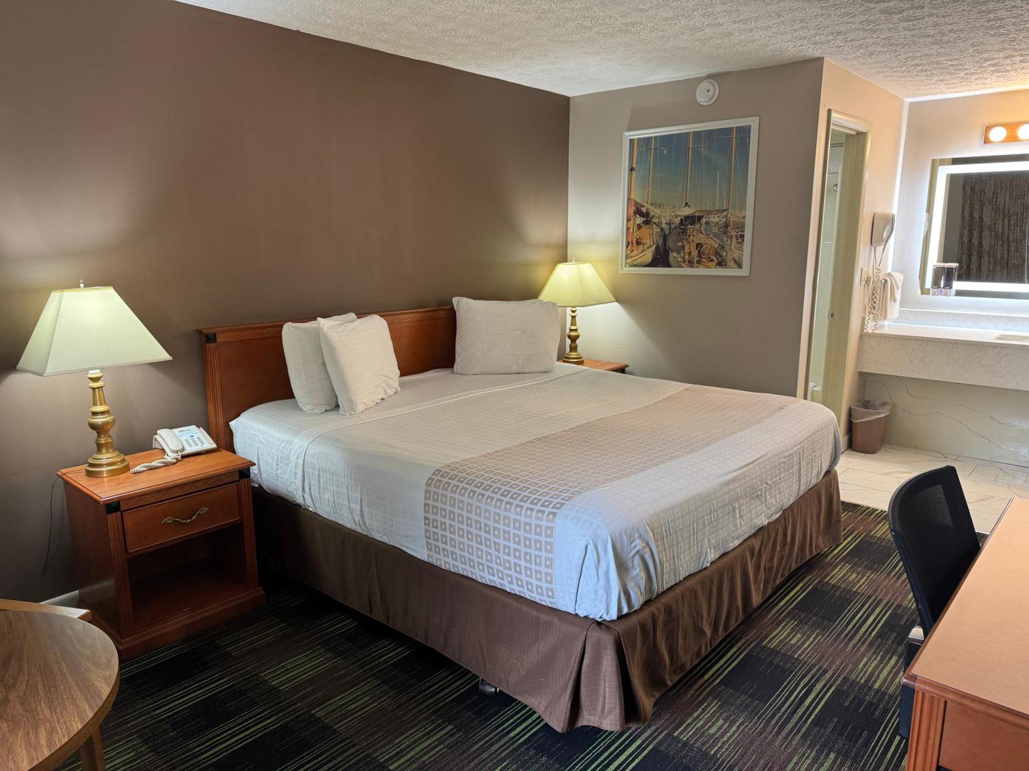 Deluxe King Room