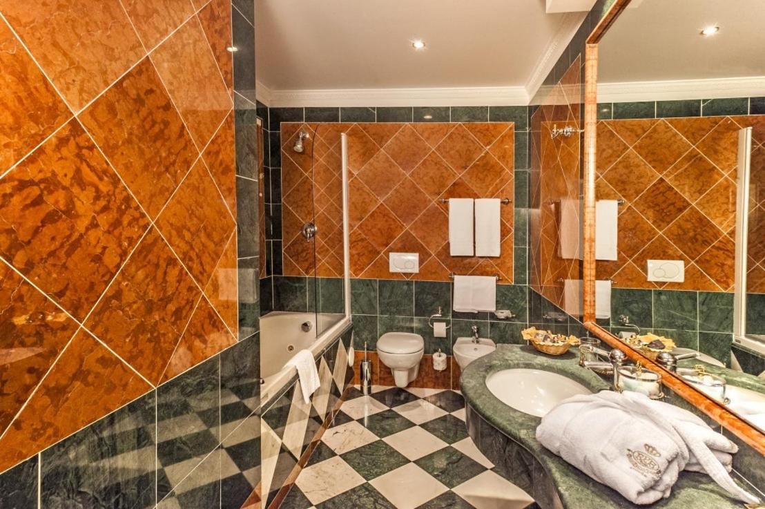 Junior Suite con Vista Lago