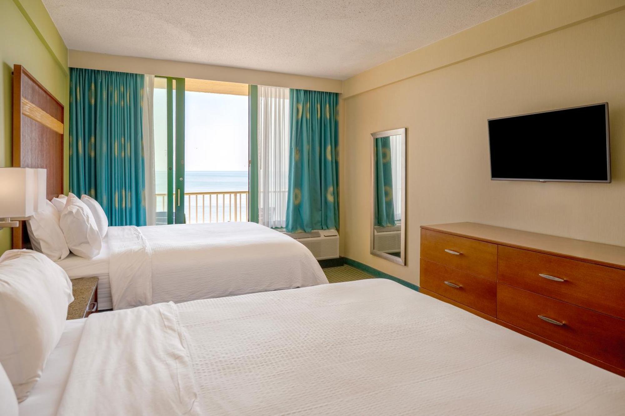 Queen Room Two Queen Beds Non-Smoking