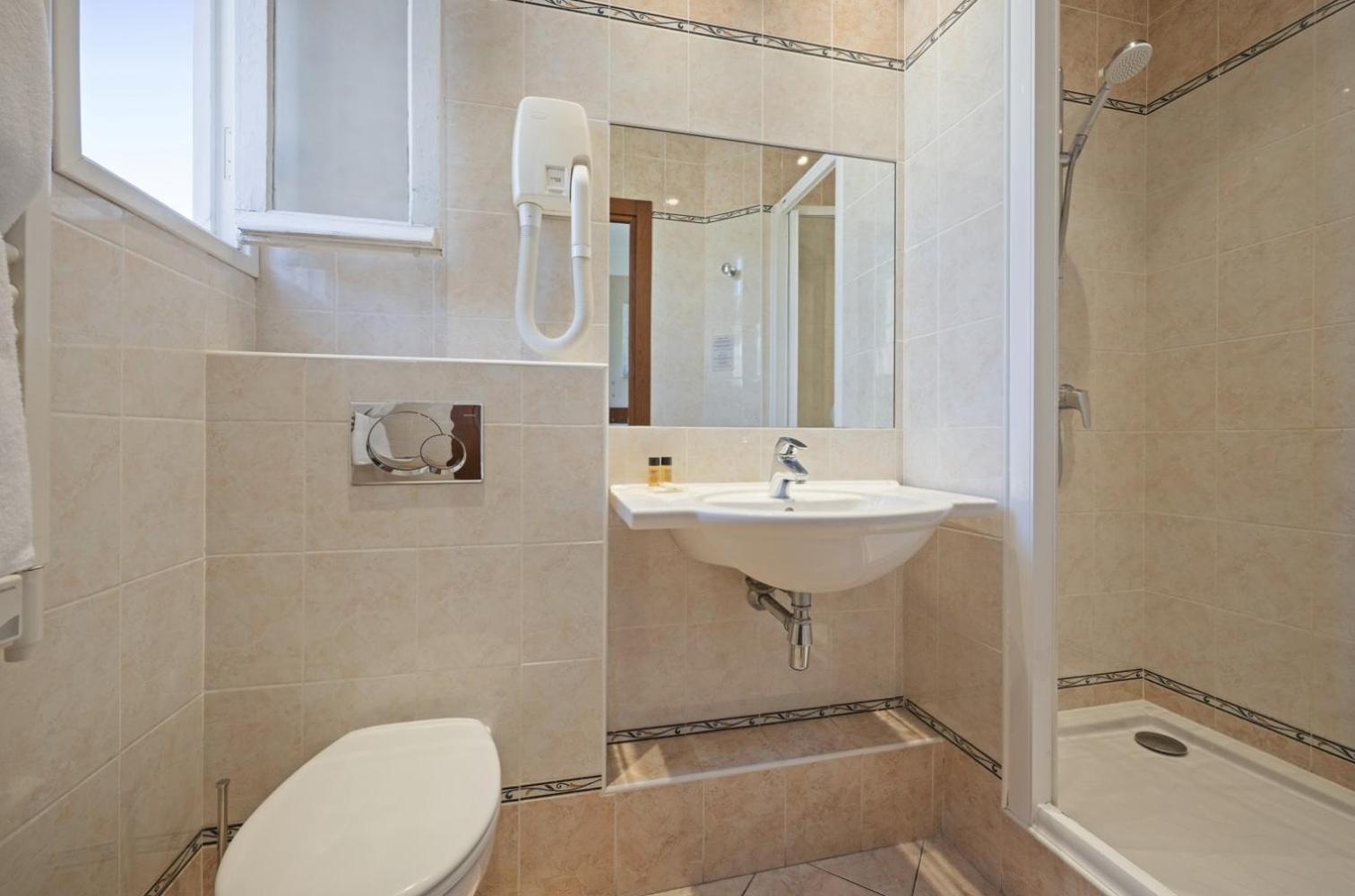 Chambre Double - Vue sur Jardin