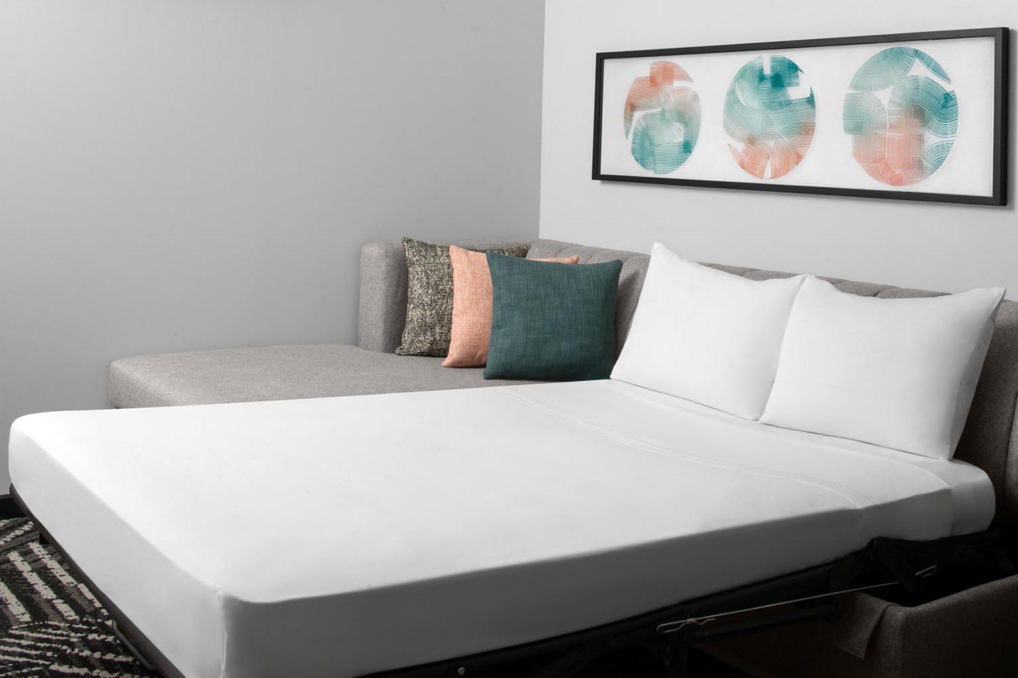 One-Bedroom King Suite with Accessible Tub - Disability Access
