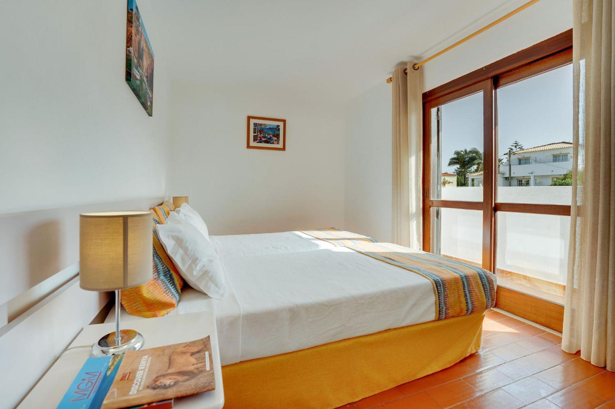 Apartamento com 1 Quarto (2 Adultos + 1 Criança)