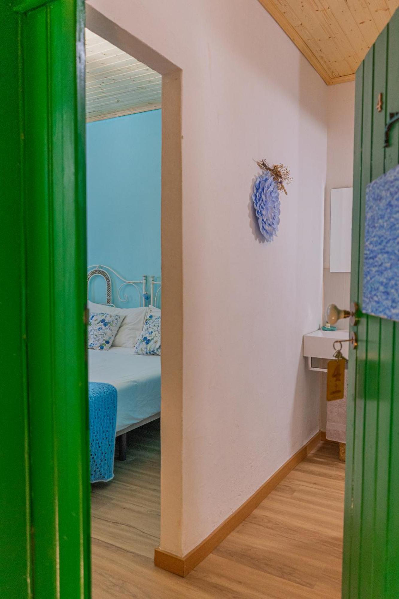 Quarto Duplo com Casa de Banho Privativa