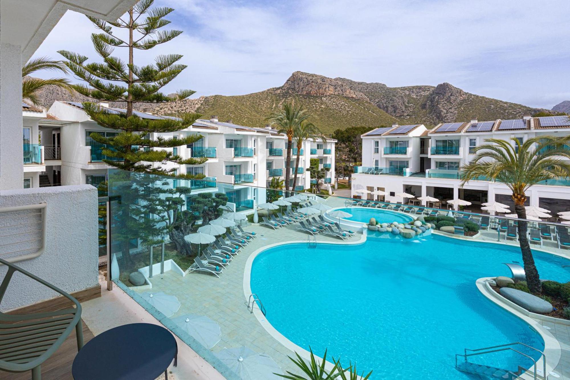 Suite with Pool View - Single Use,1656175262:JPEG