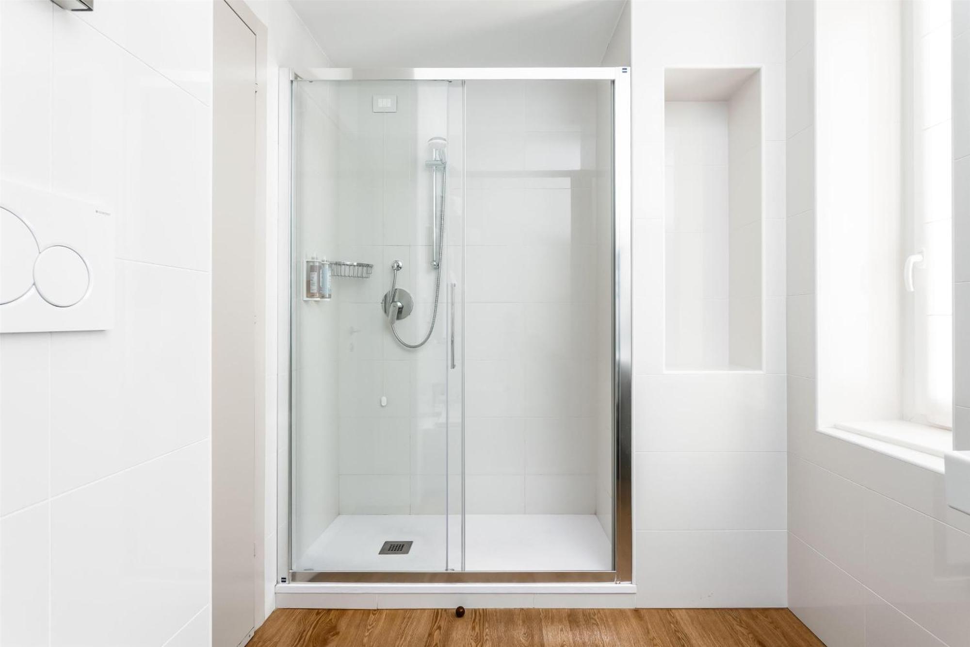 Superior Queen Room,1674702557:JPEG