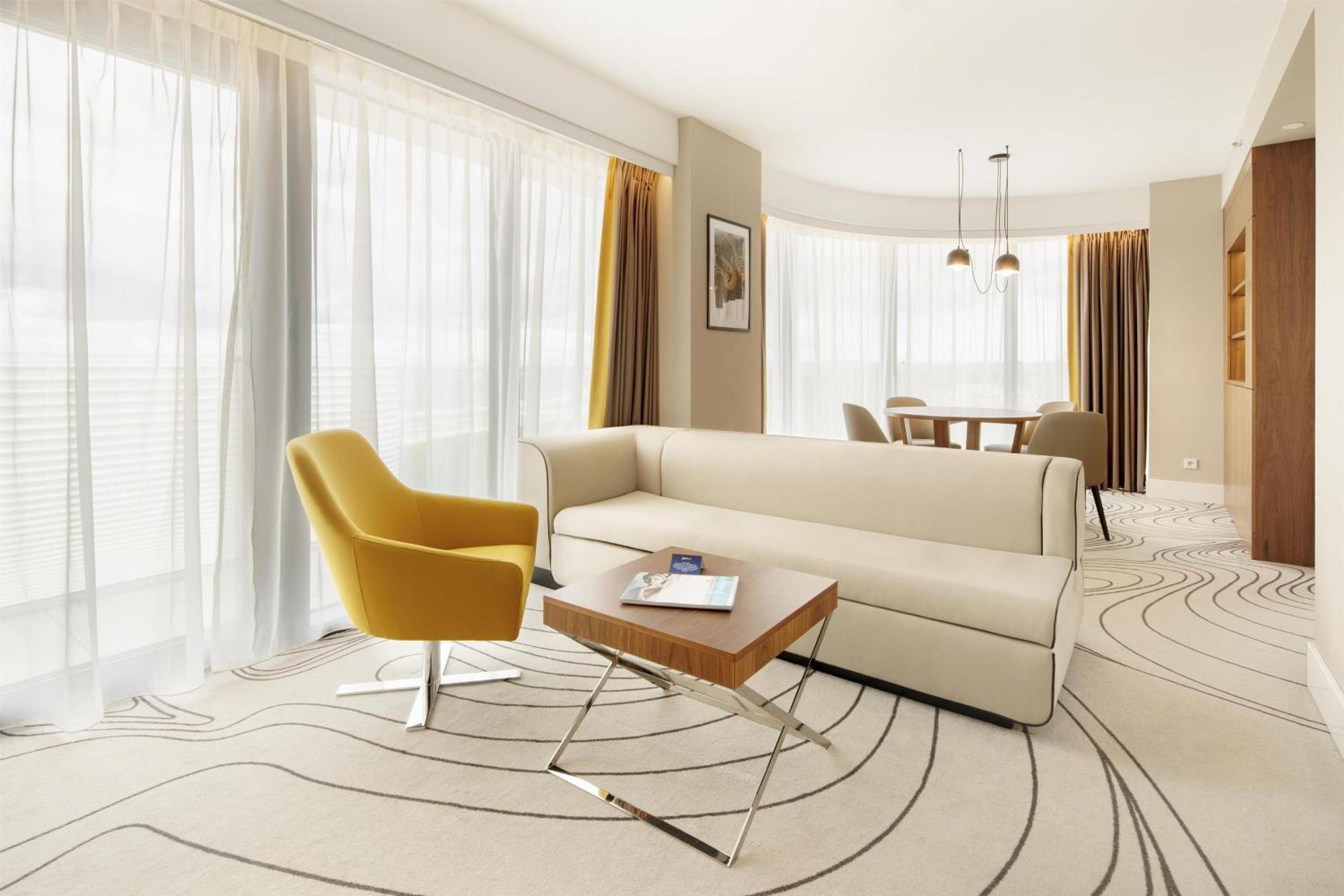 Suite with Sea View,1674750930:JPEG