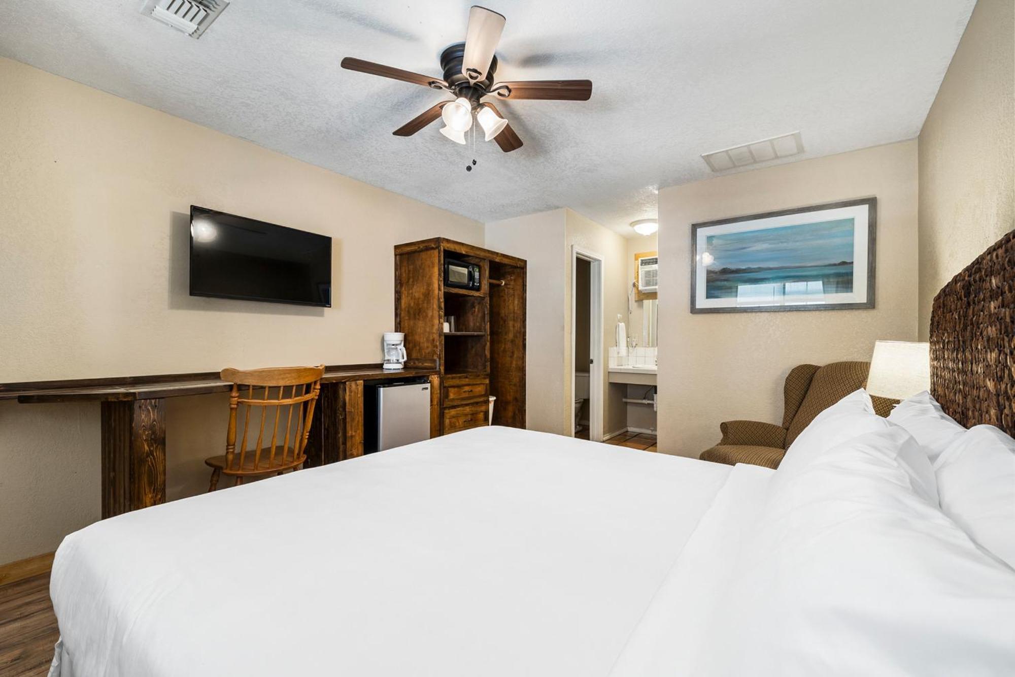 Standard King Room