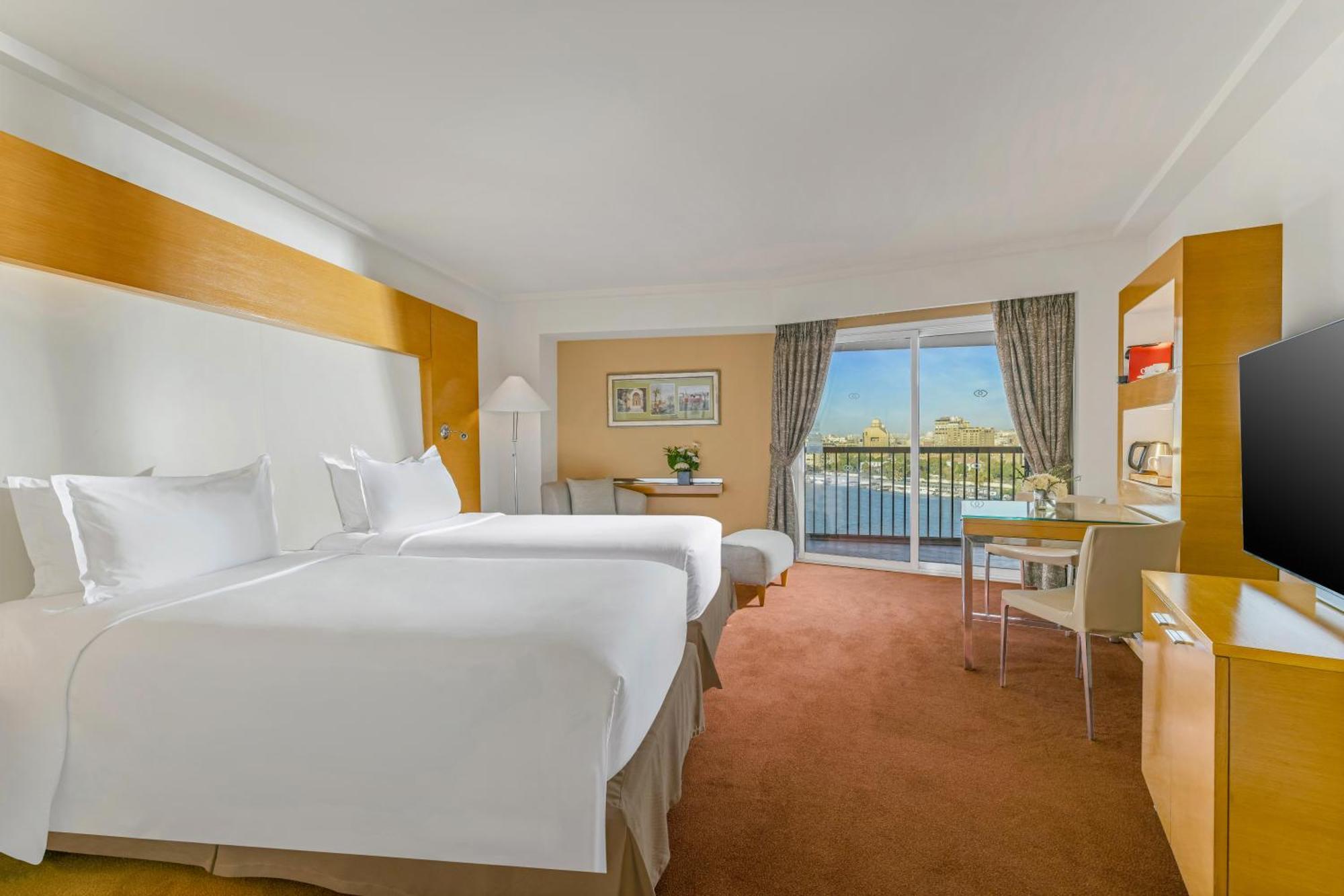 Chambre Lits Jumeaux Premium - Vue Partielle sur Nil