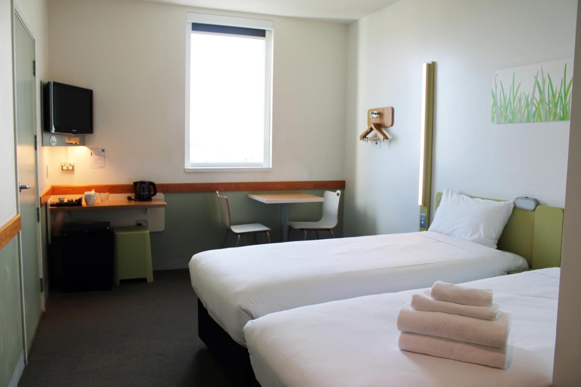 Standard Room 2 Single Beds,1742726595:JPEG