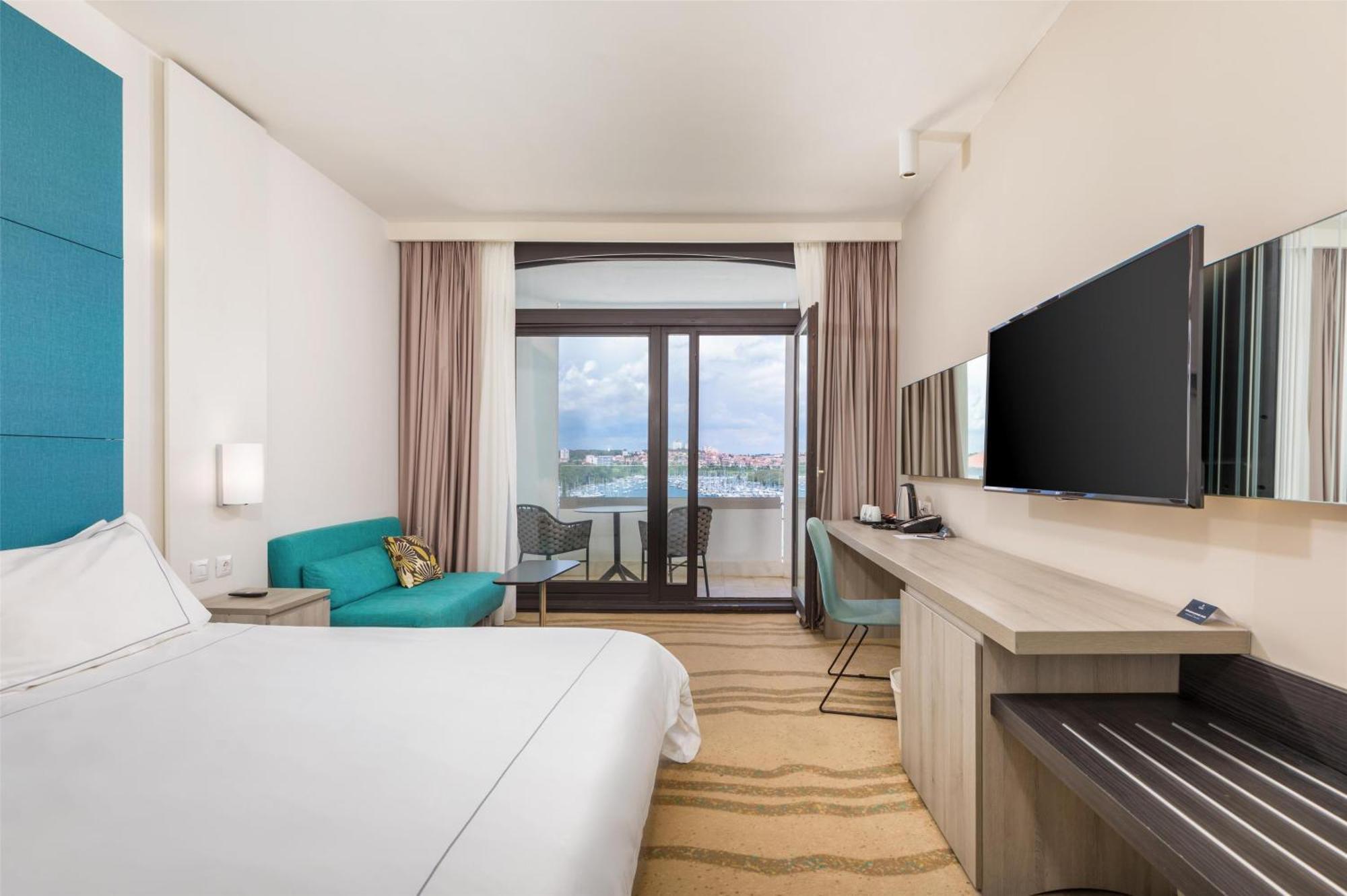 Superior Double or Twin Room Marina View,1676752501:JPEG