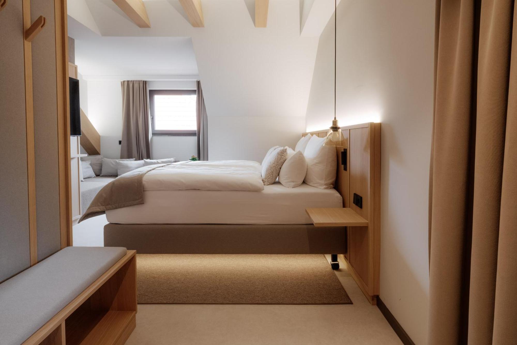 Doppelzimmer mit Seeblick