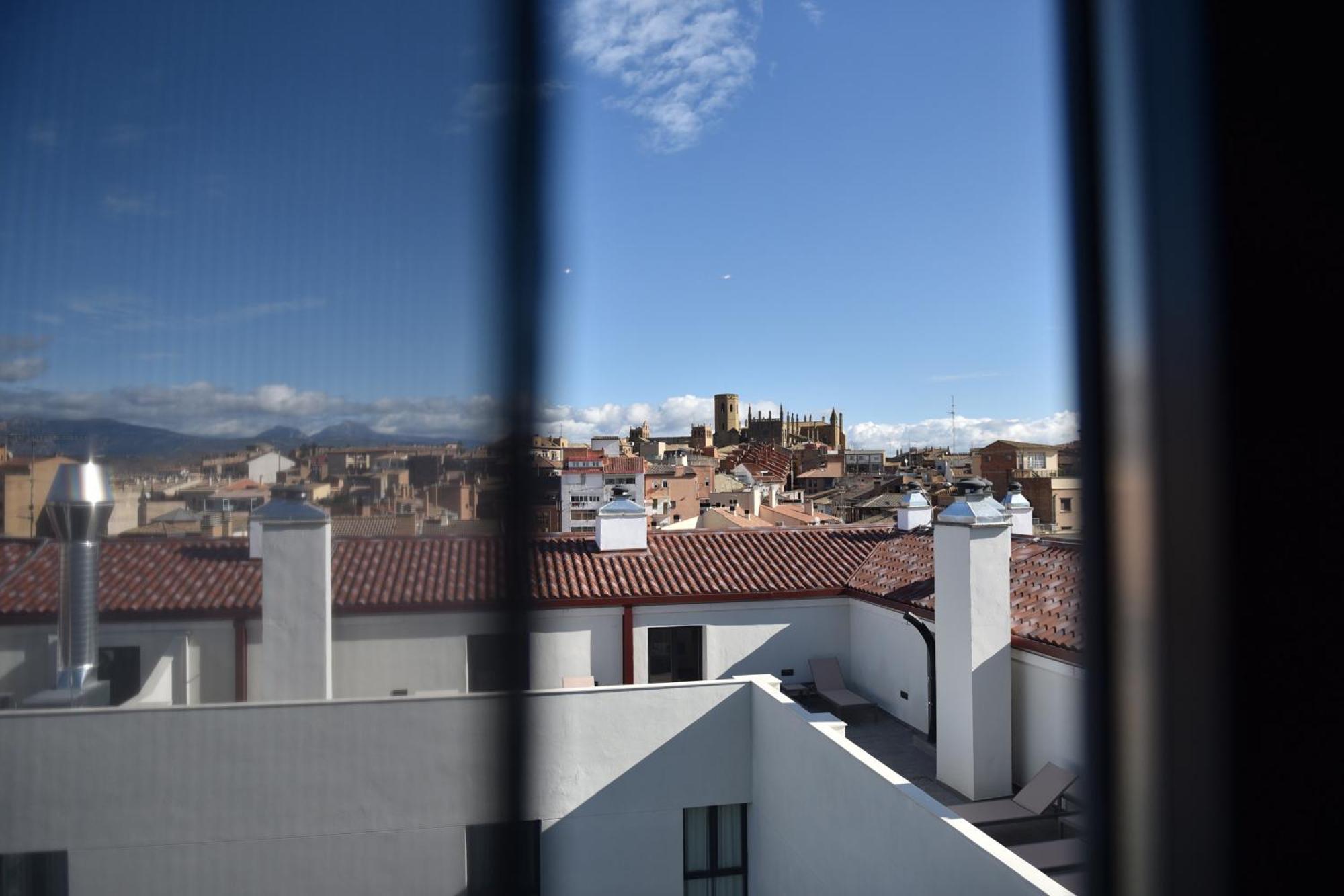 Suite with Terrace,1677854402:JPEG