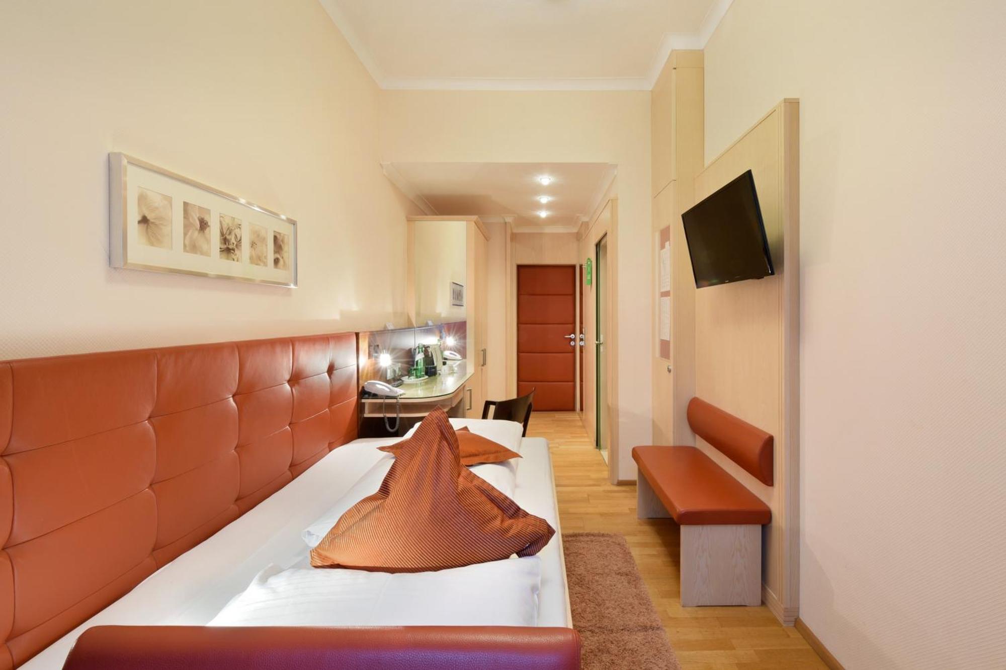 Superior Single Room,1677854489:JPEG