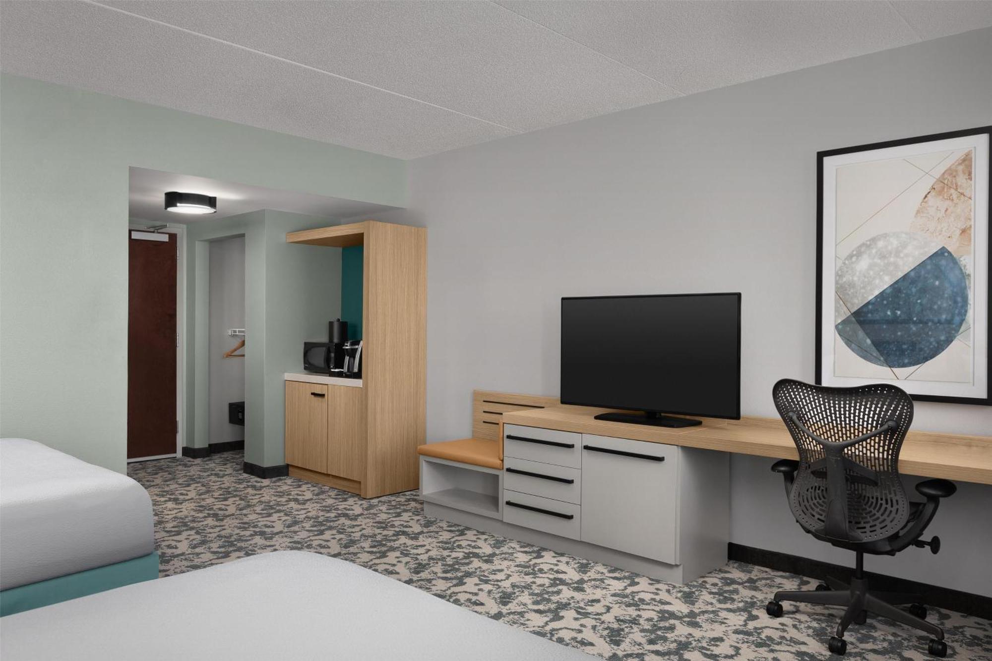 Queen Room with Two Queen Beds - Mobility Access