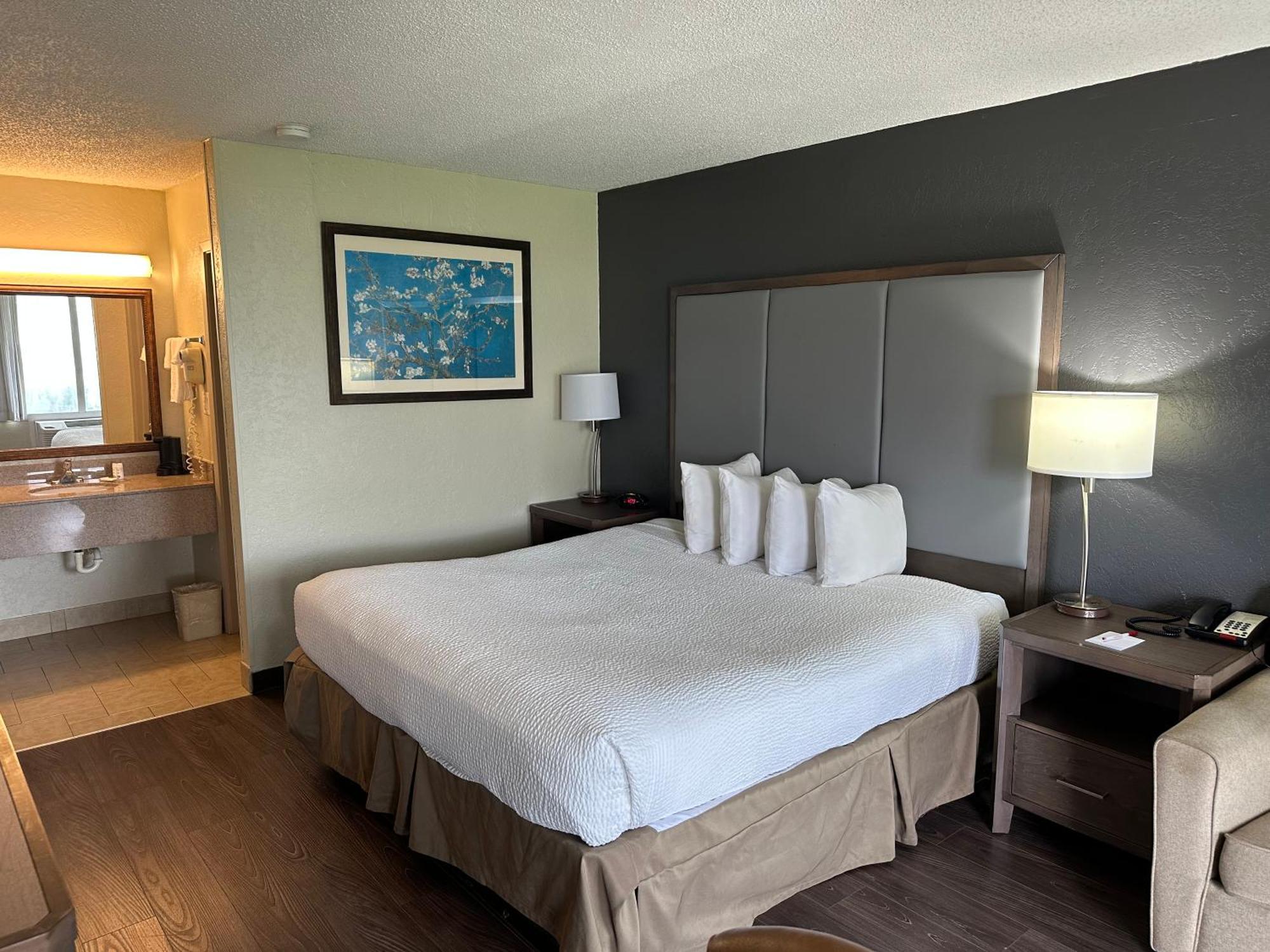 King Room - First Floor/Smoking