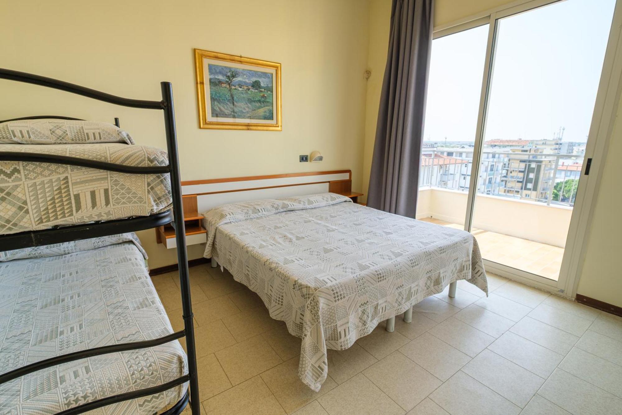 Triple Room,1679611580:JPEG
