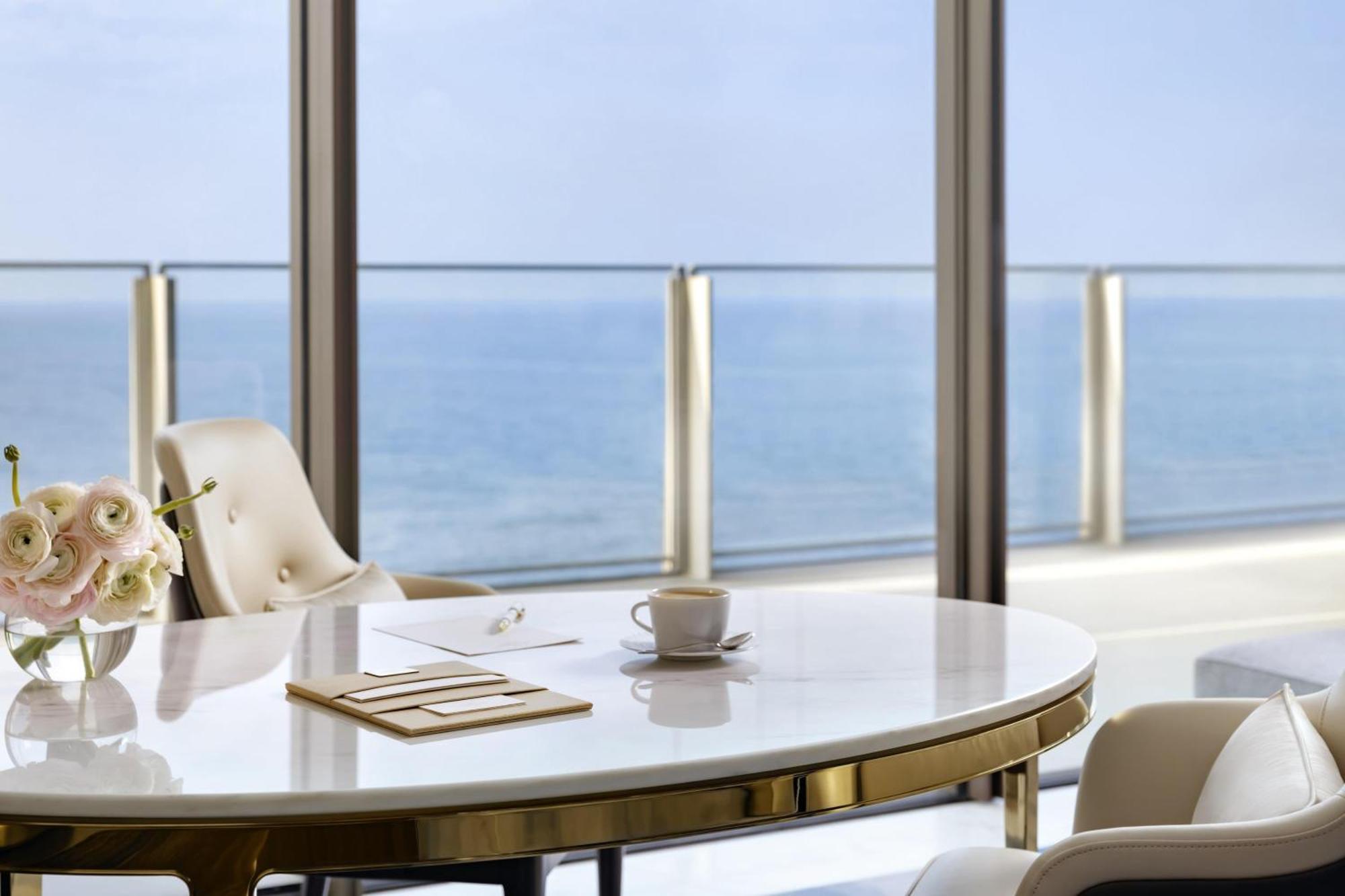 Seascape Queen Room,1681834001:JPEG