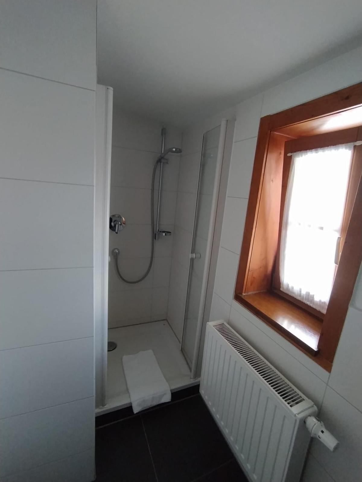 Budget Twin Room,1682932719:JPEG