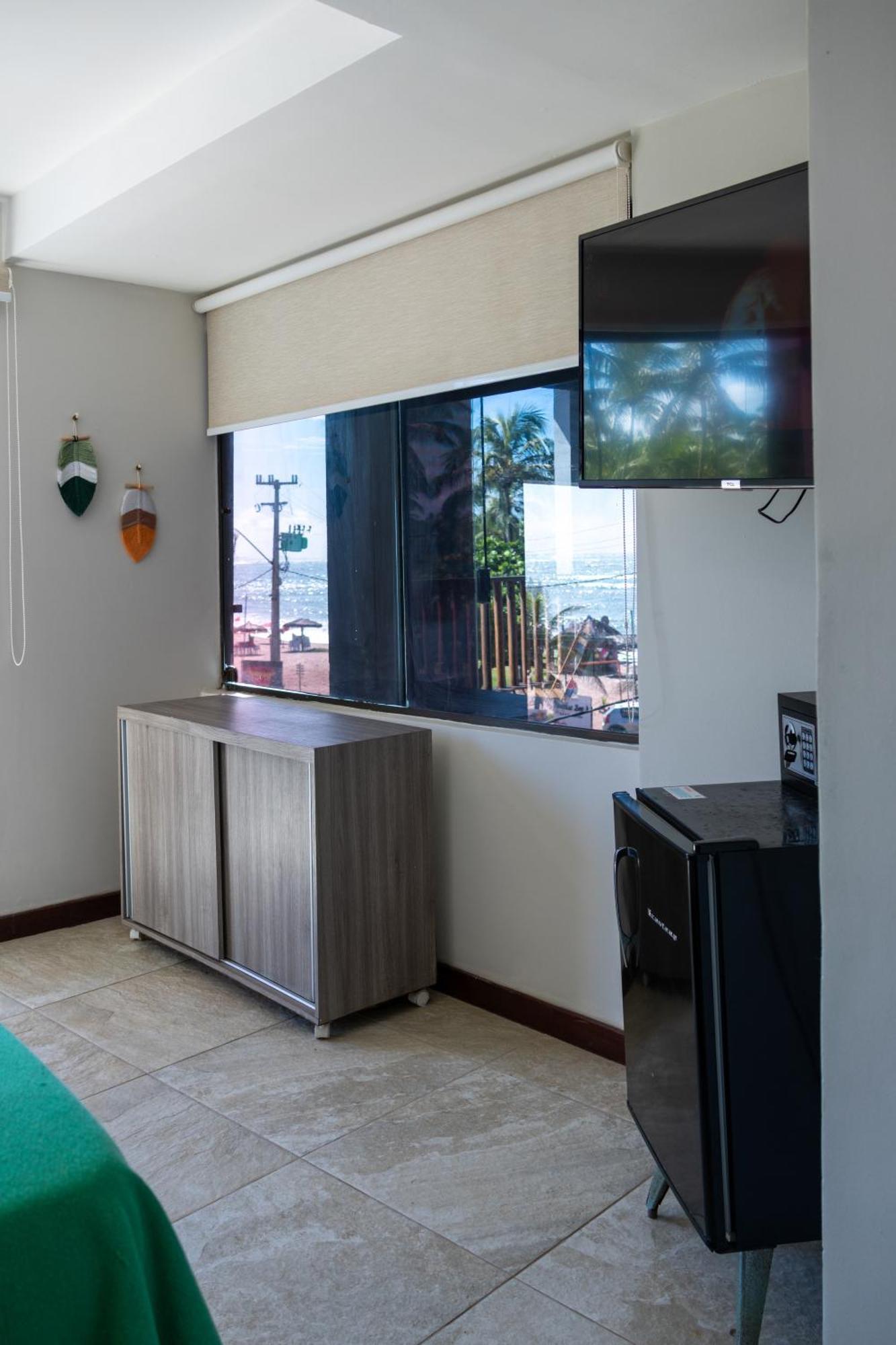 Quarto Triplo Superior com Vista Mar