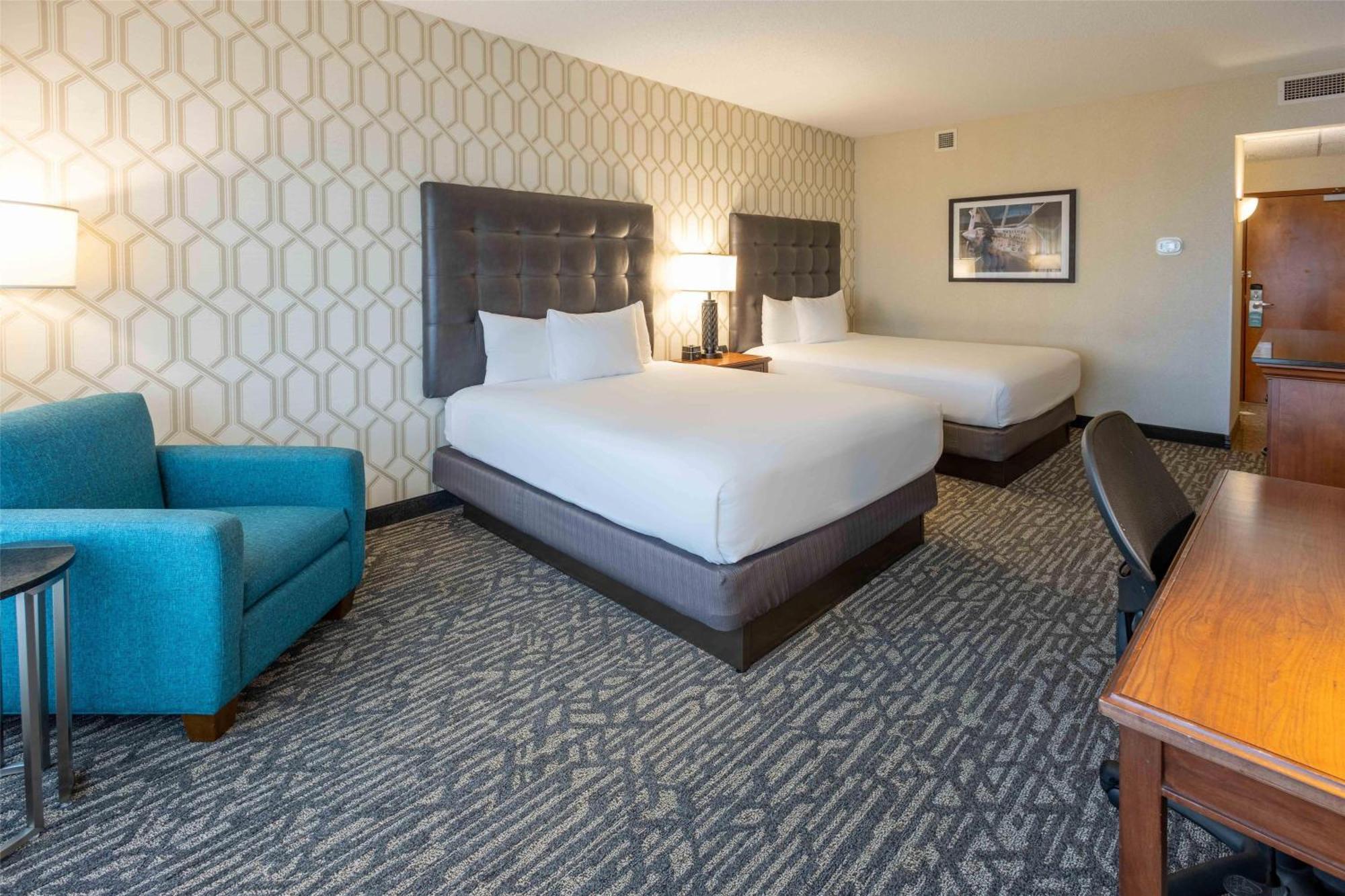 Deluxe Queen Room with Two Queen Beds