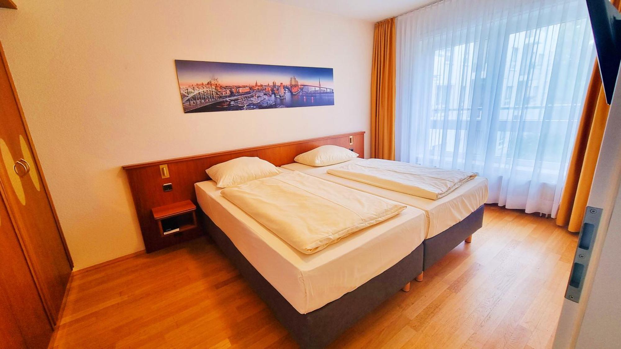 Large Double Room,1686423378:JPEG