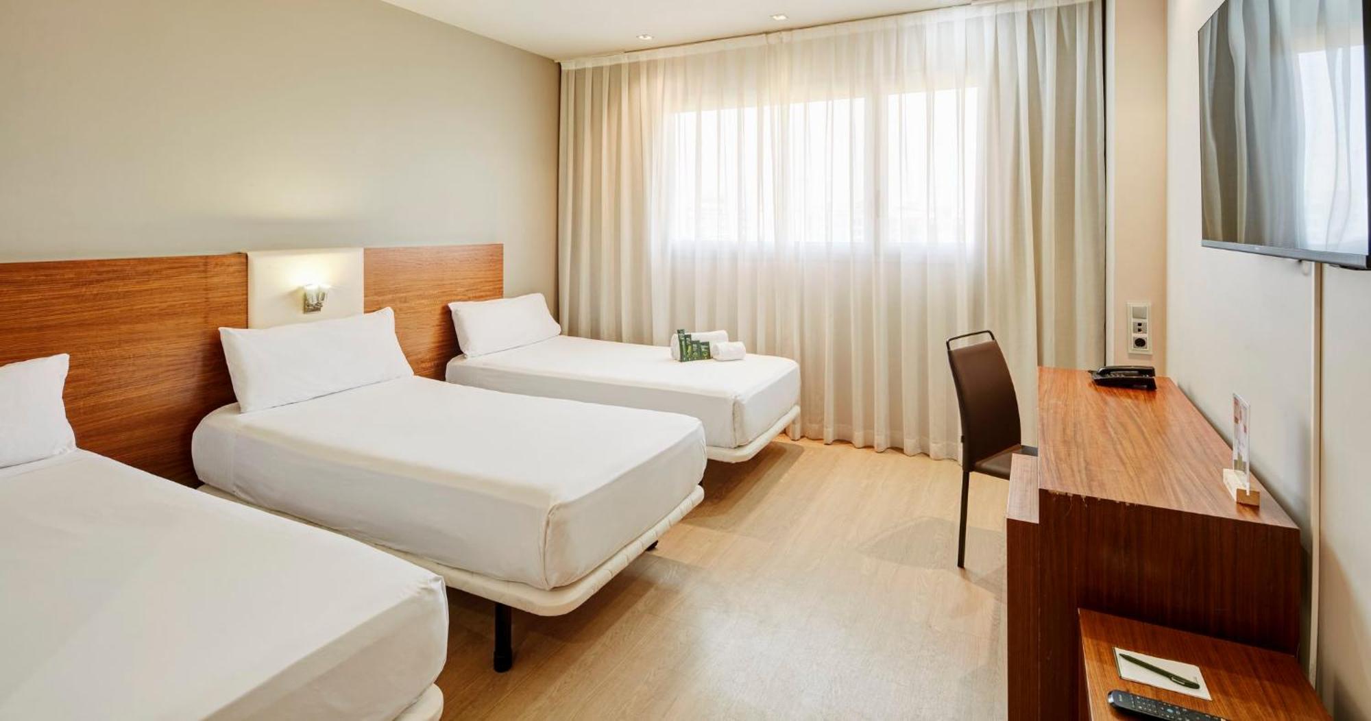 Habitación con cama supletoria