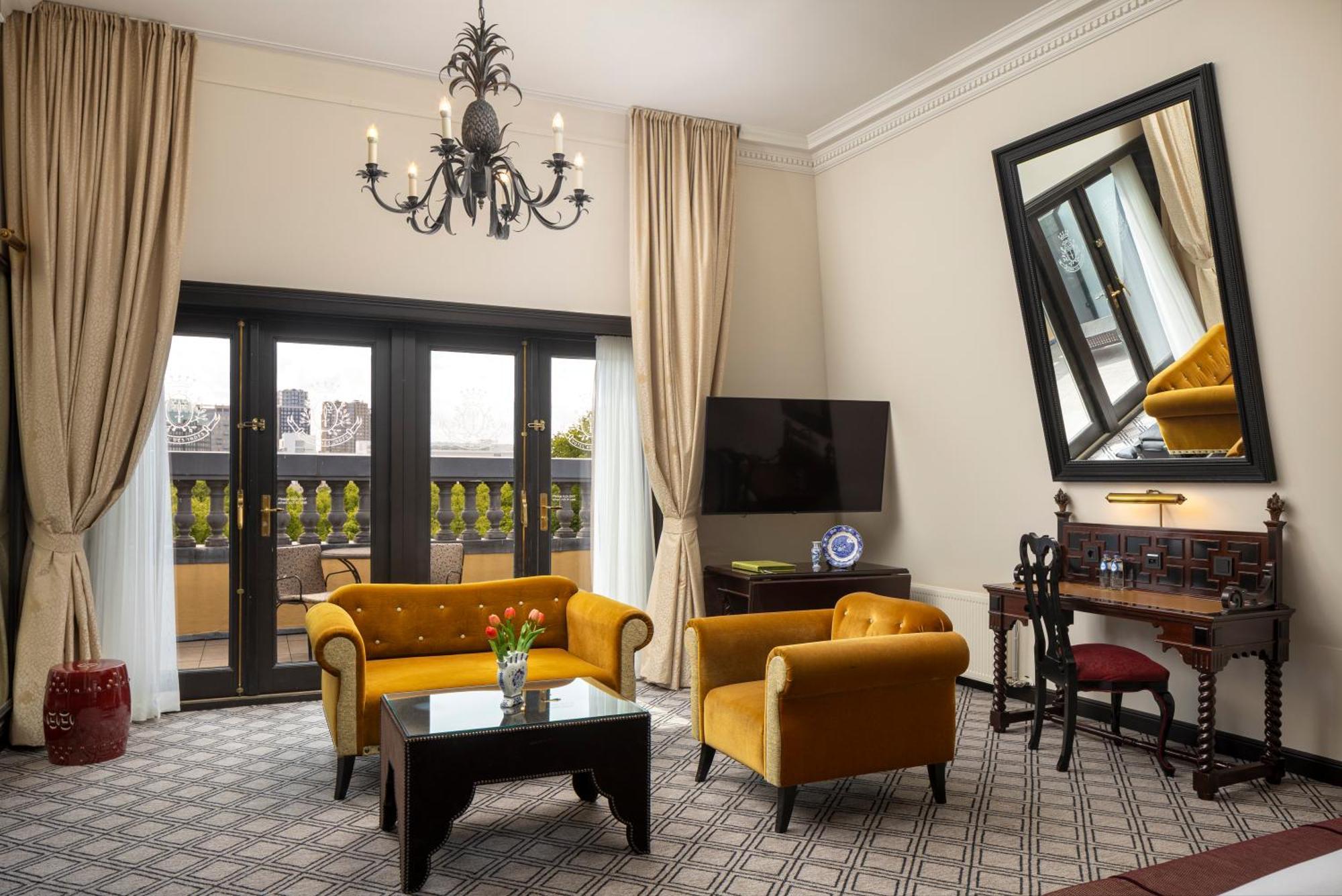 Junior Suite,1688807778:JPEG