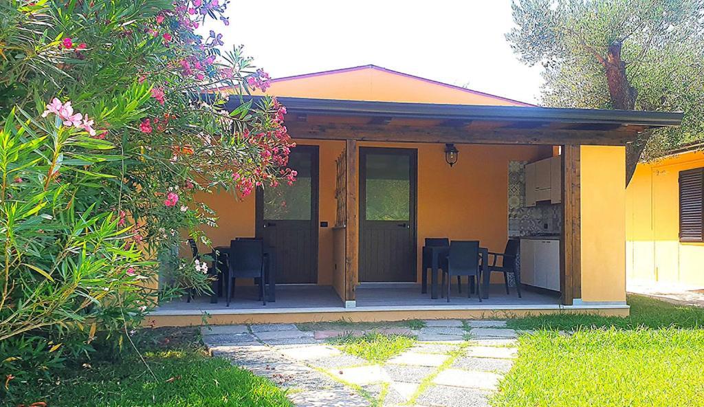 Bungalow with Garden View,1688832416:JPEG