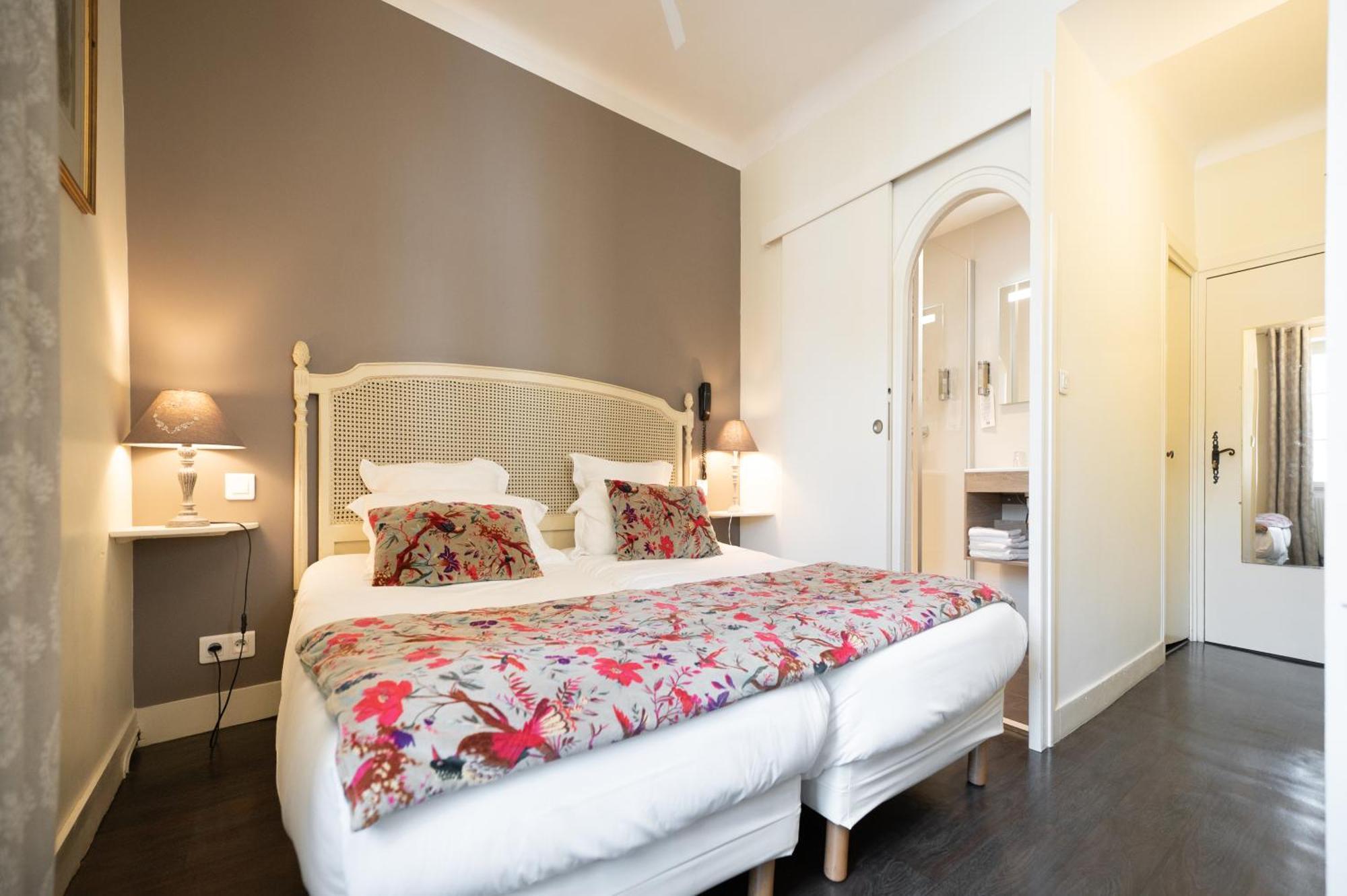 Standard Twin Room,1689839168:JPEG