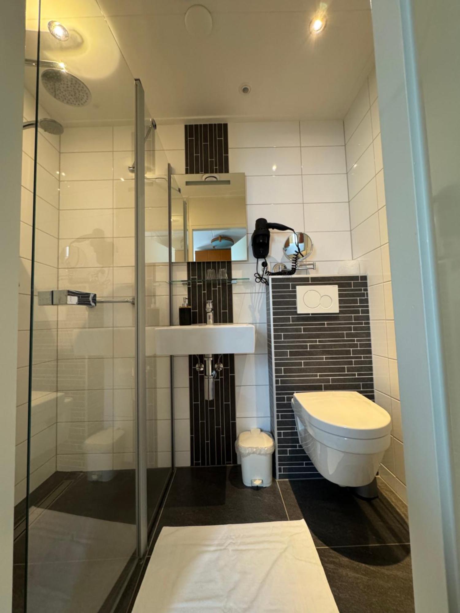 Budget Twin Room,1689853740:JPEG
