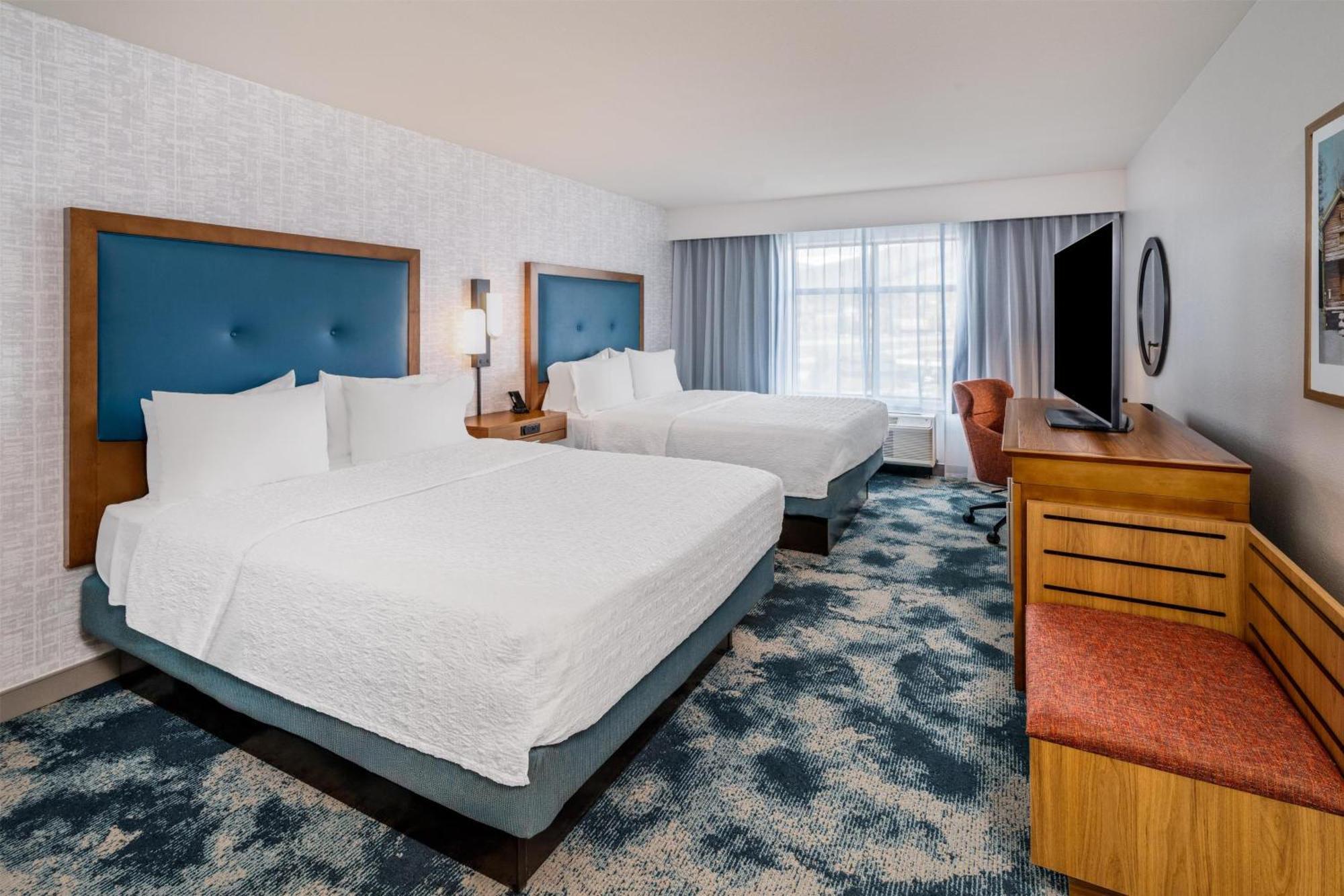 Queen Room with Two Queen Beds - Hearing Access/Non-Smoking