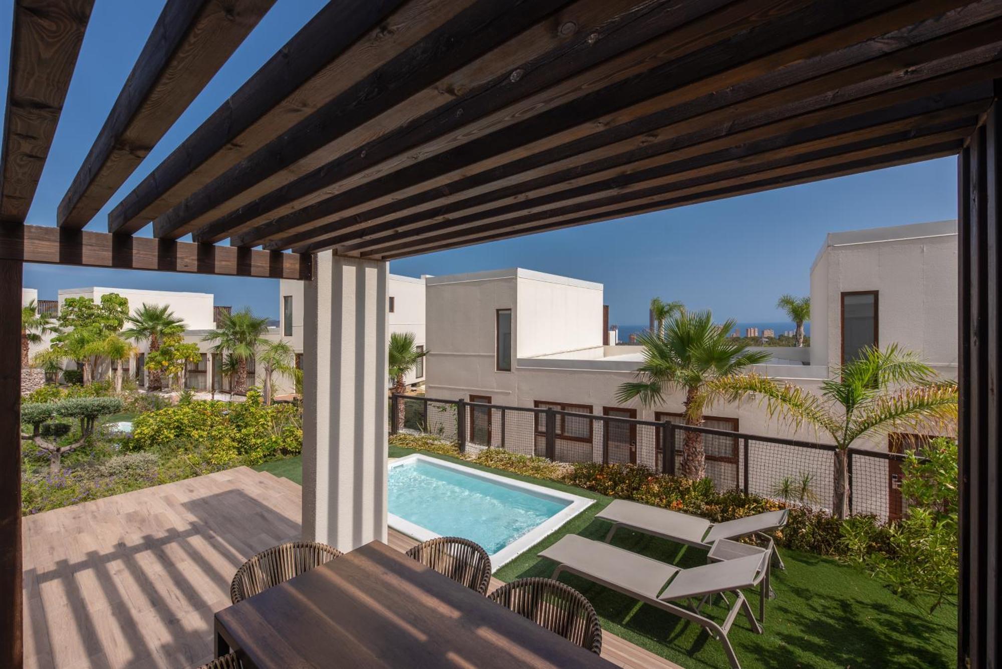 Three-Bedroom Comfort Pool Villa with Balcony and Resort View,1692129007:JPEG