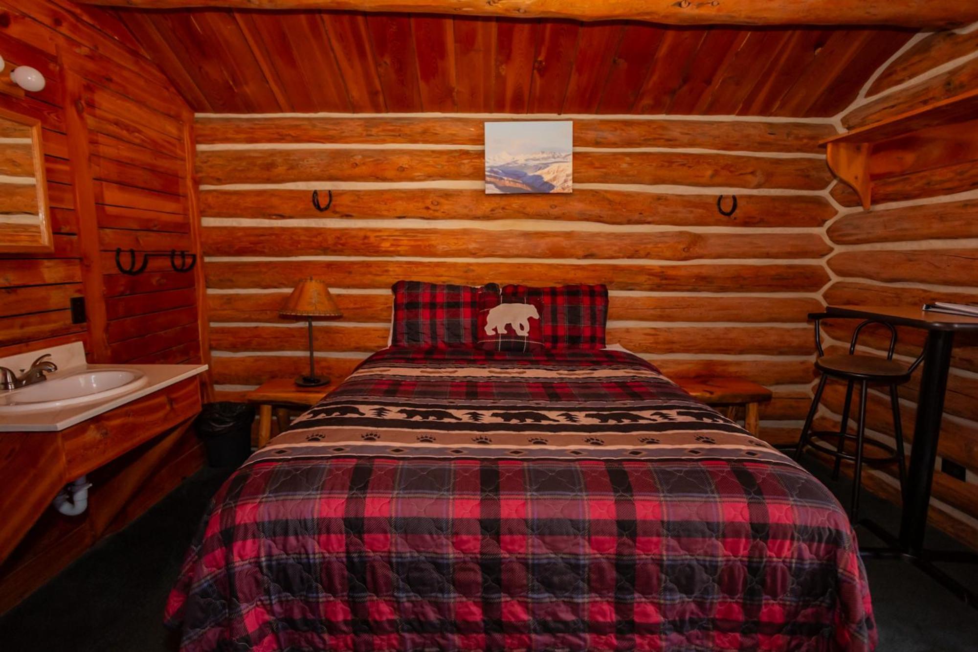 Single Room with Mountain View