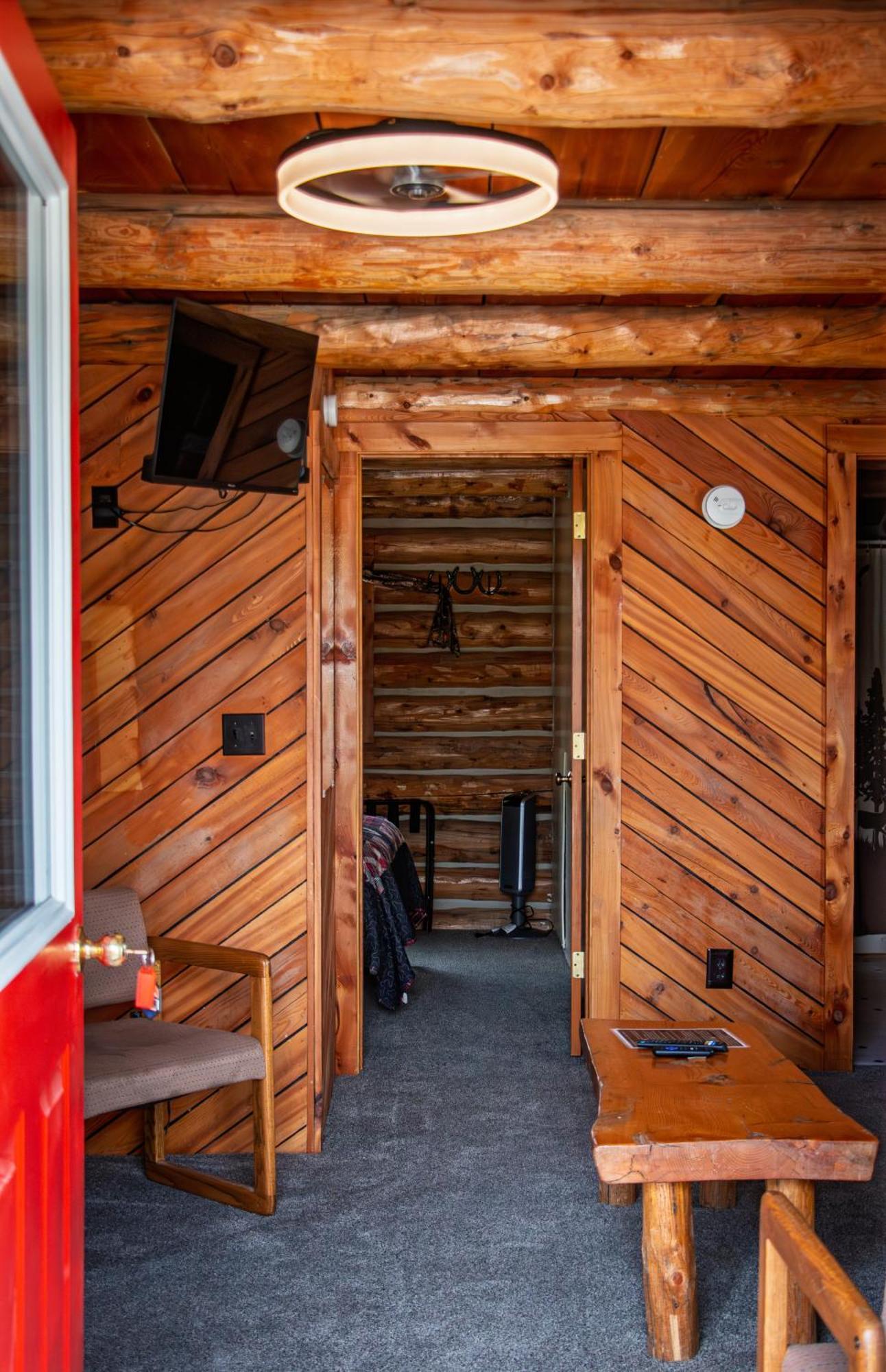 Deluxe Family Suite