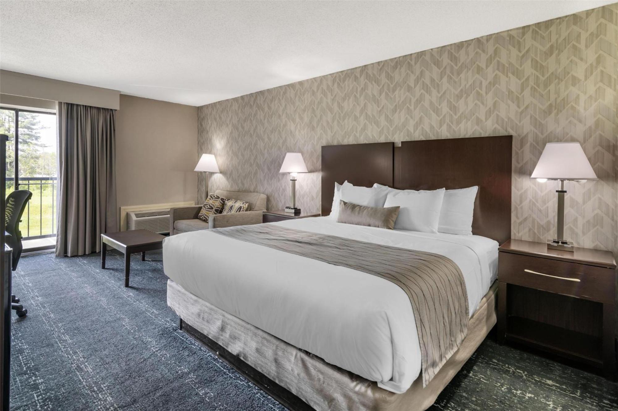 King Room with Sofa Bed - Non-Smoking