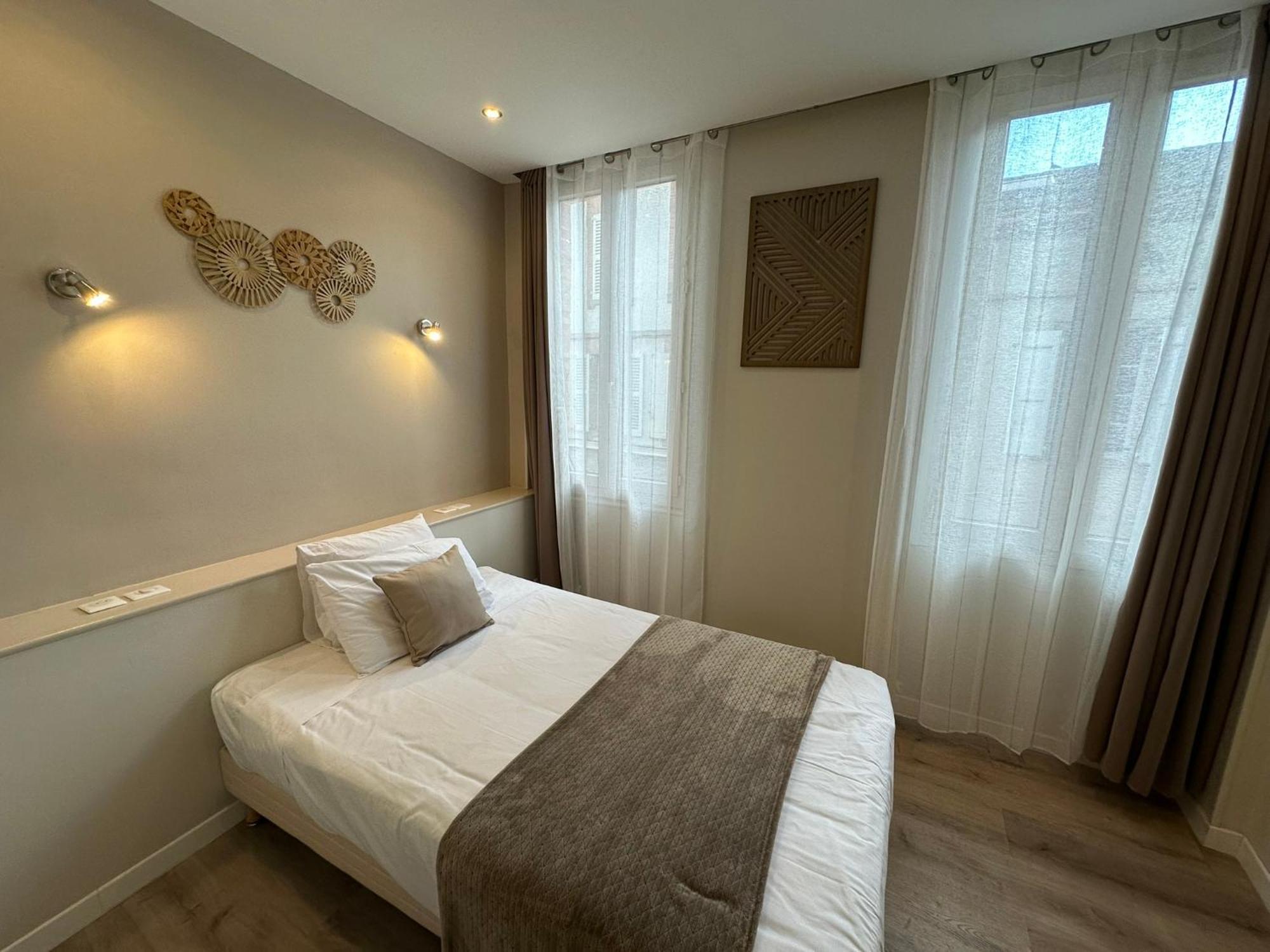 Classic Single Room,1215208669:JPEG