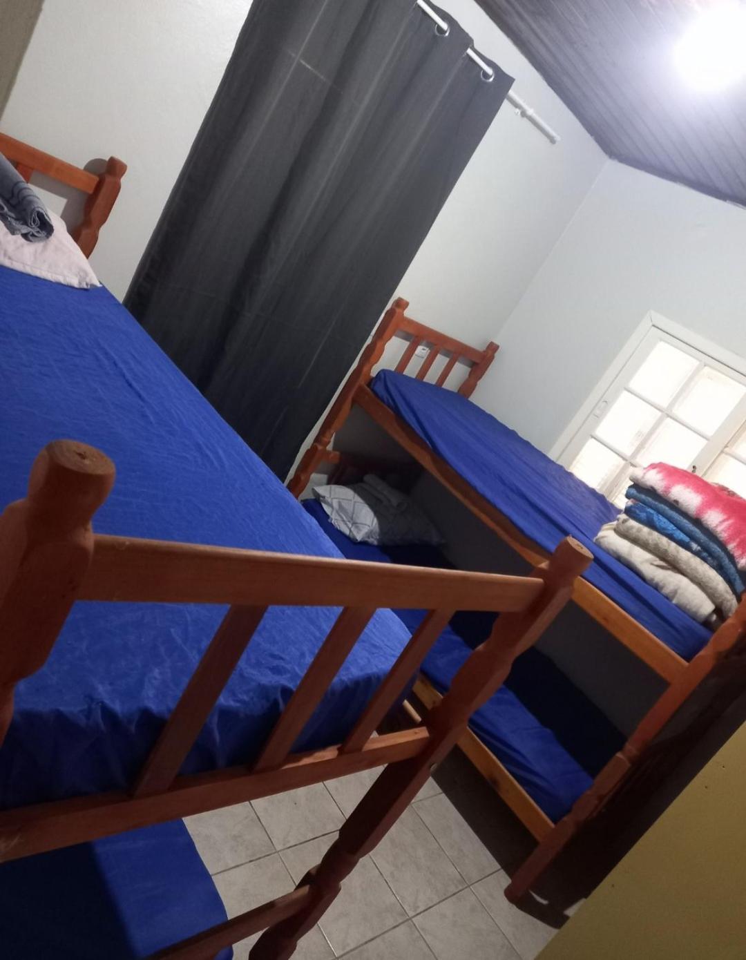 Cama em Dormitório Misto com 4 Camas