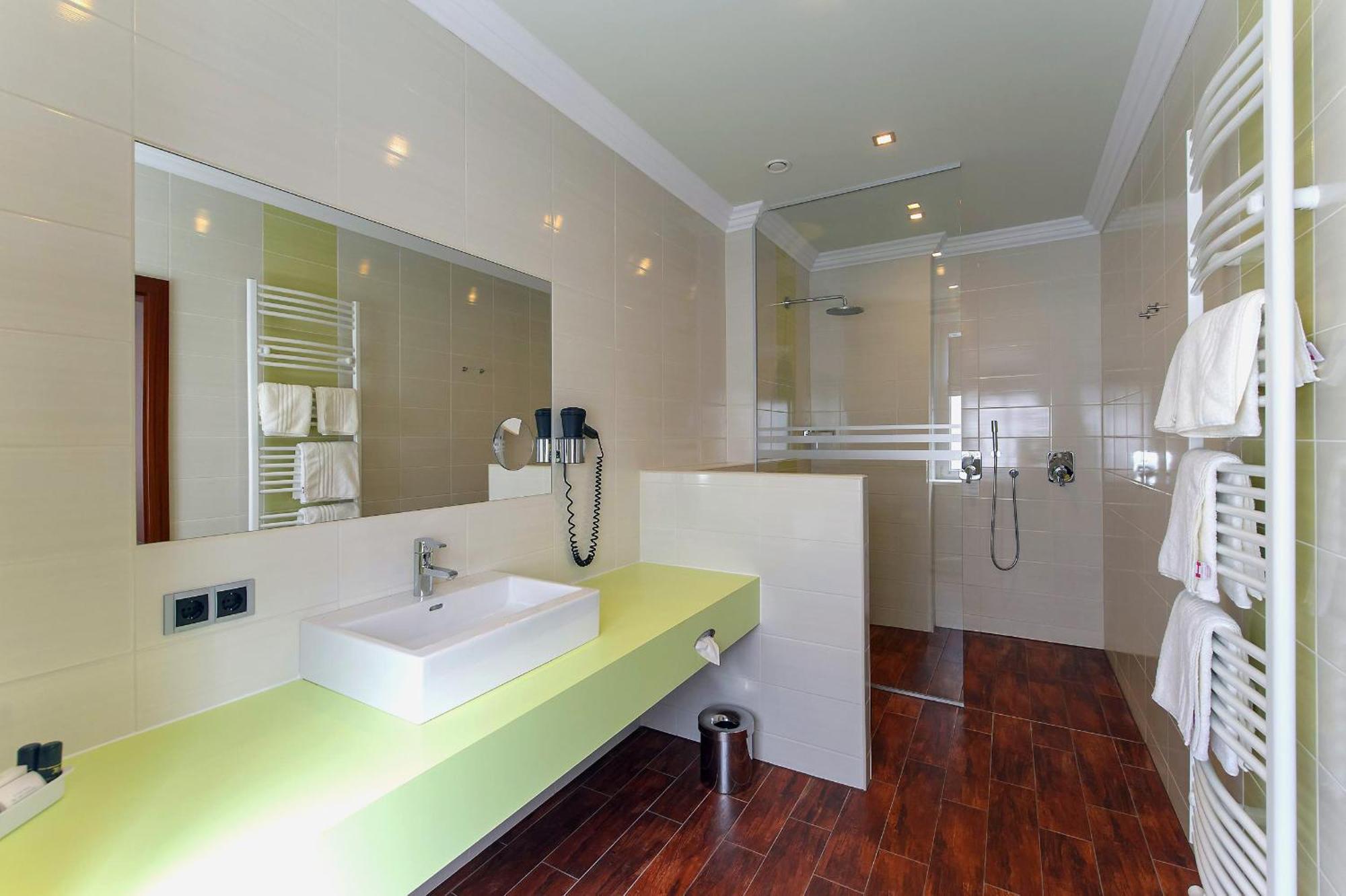 Luxe Junior Suite