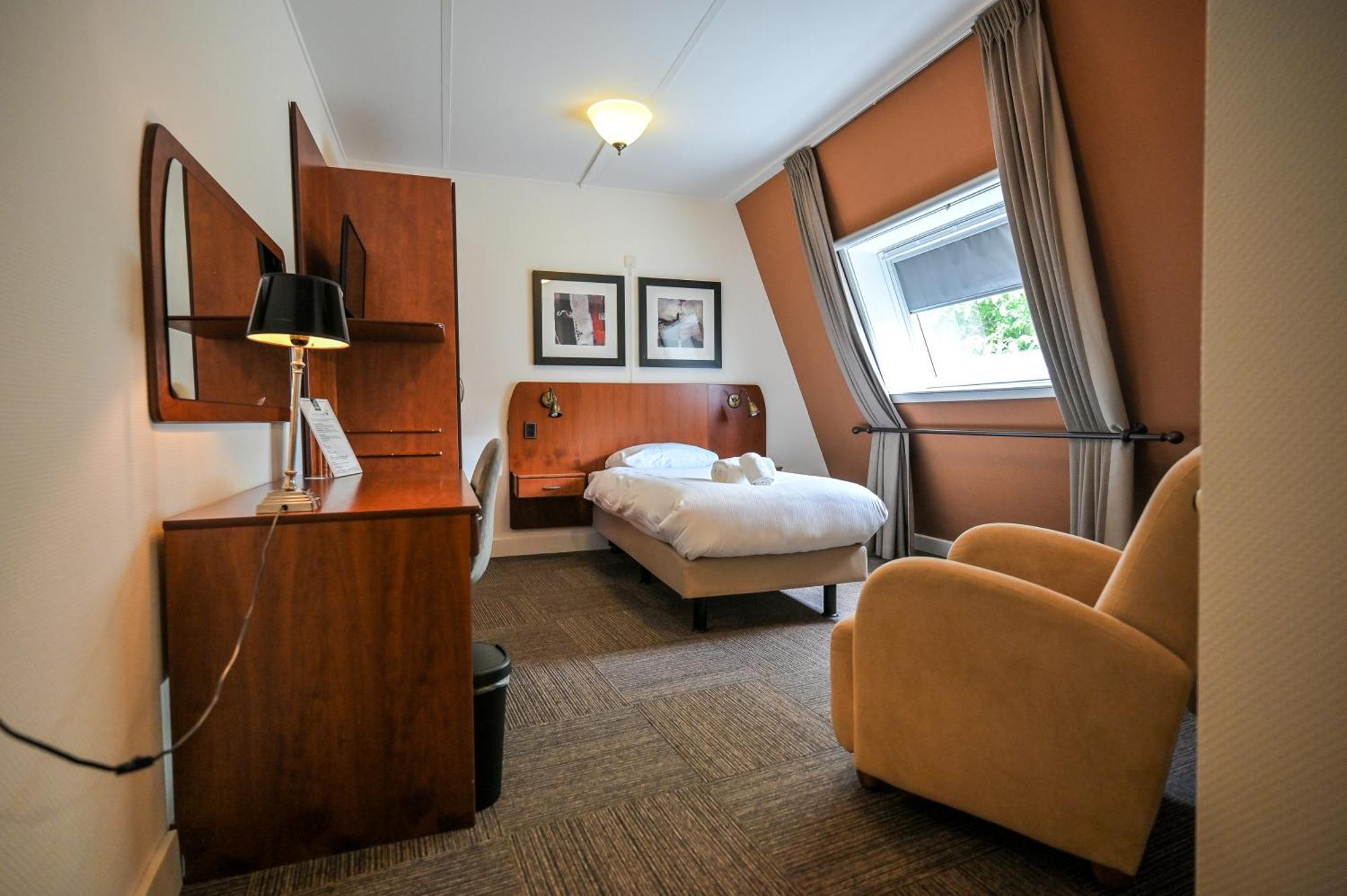 Large Single Room,1697927807:JPEG