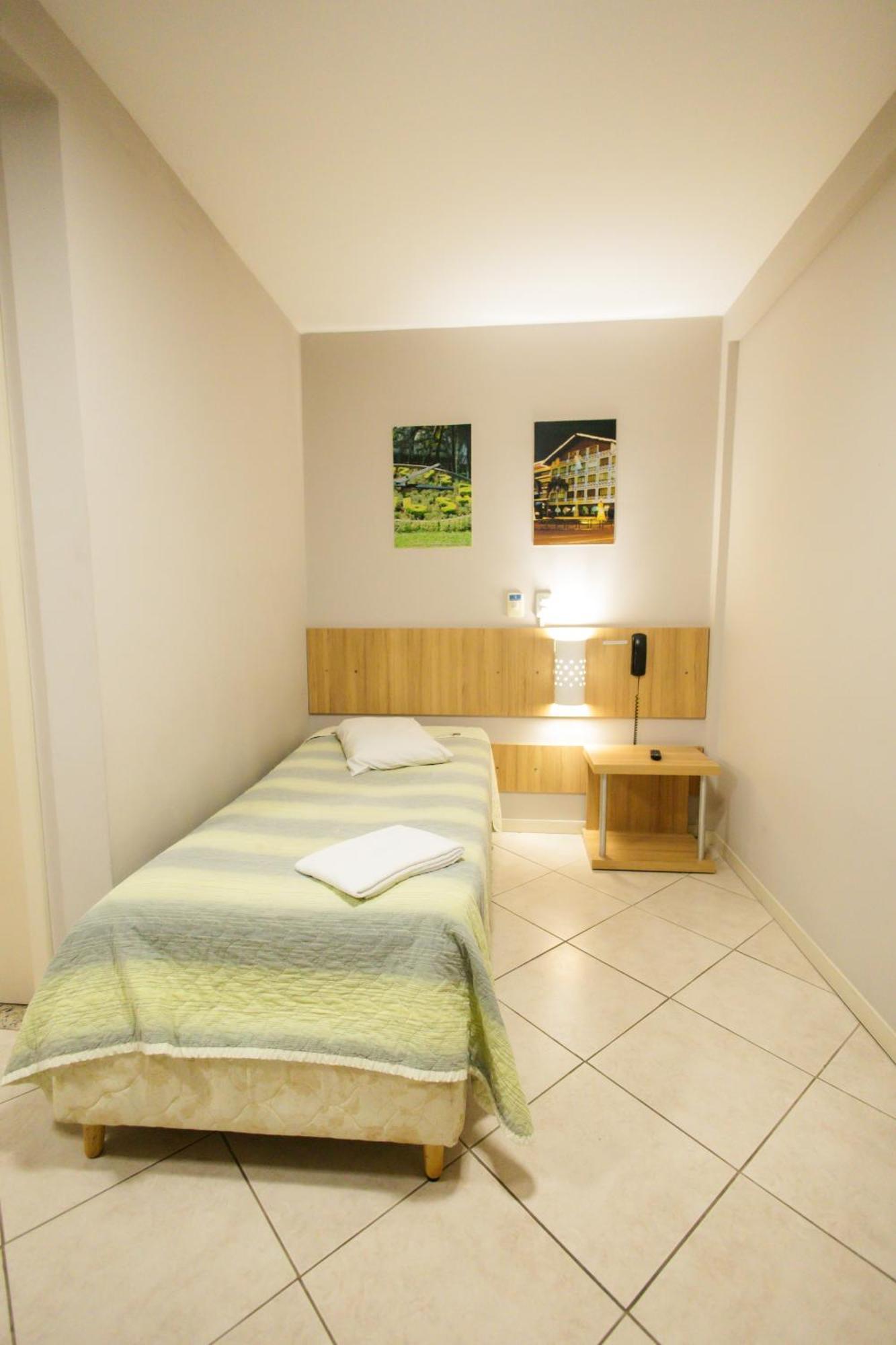 Quarto Individual Standard