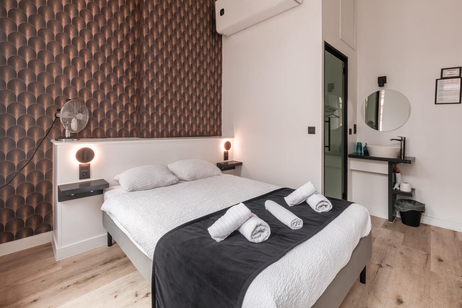Double Room with Private Bathroom,1698030837:JPEG