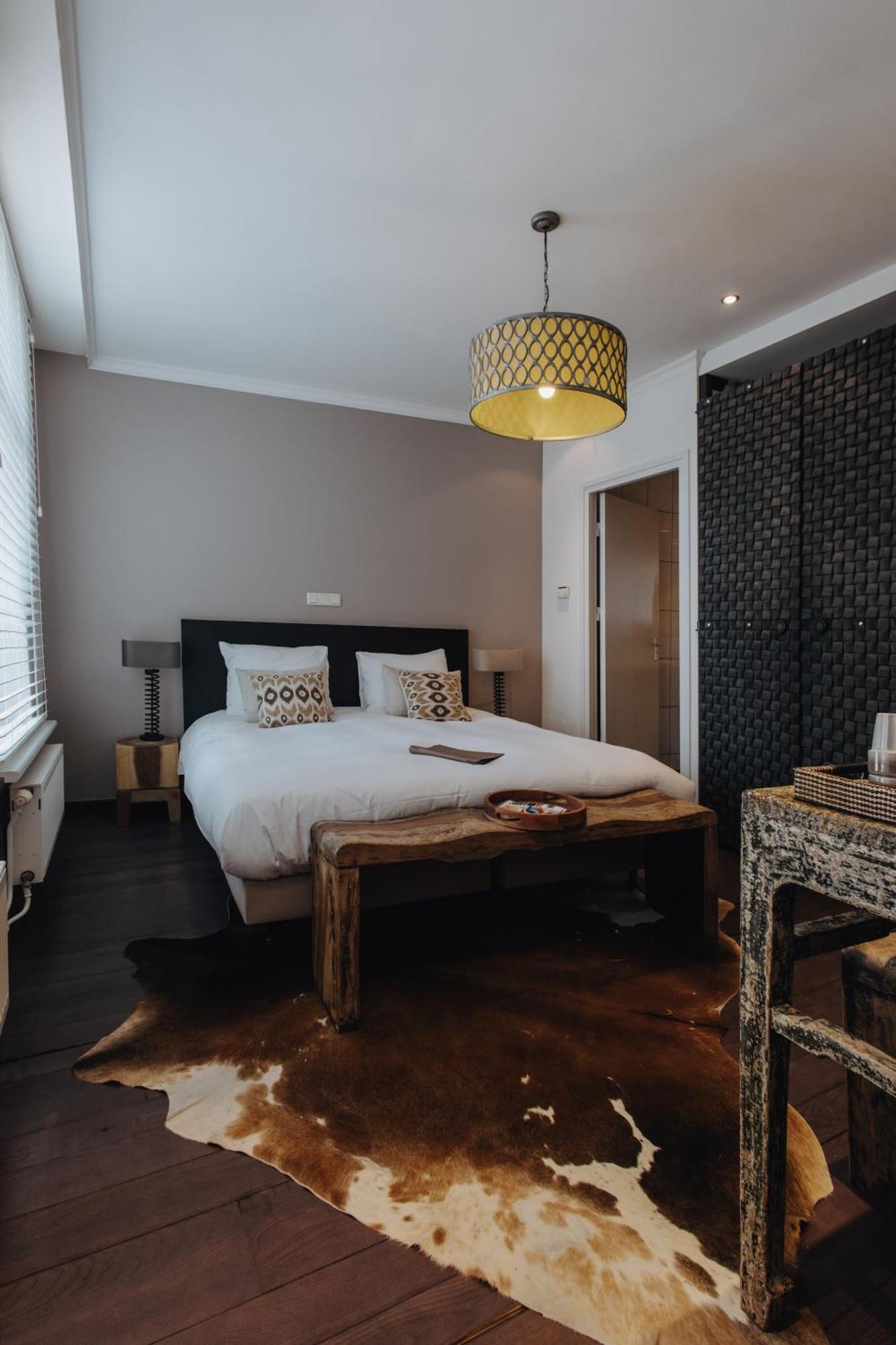 Deluxe Room,1698038125:JPEG