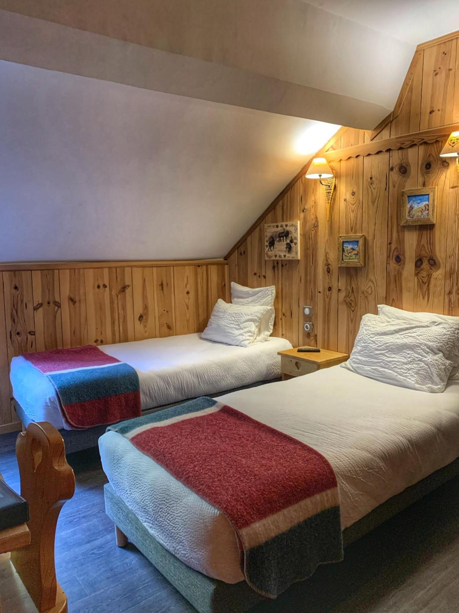 Chambre Lits Jumeaux avec Douche